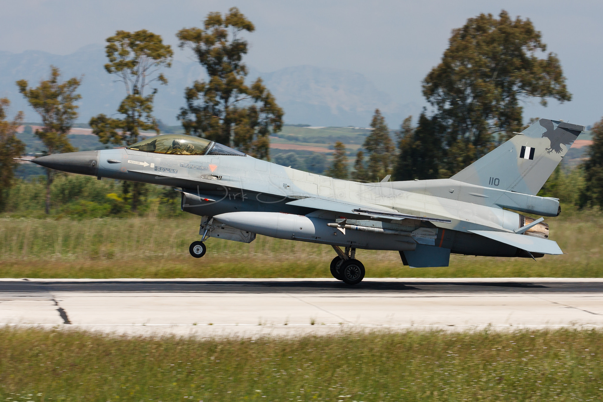 Canon EF 70-200mm F2.8L USM sample photo. Hellenic air force f-16c fighting falcon 110 photography