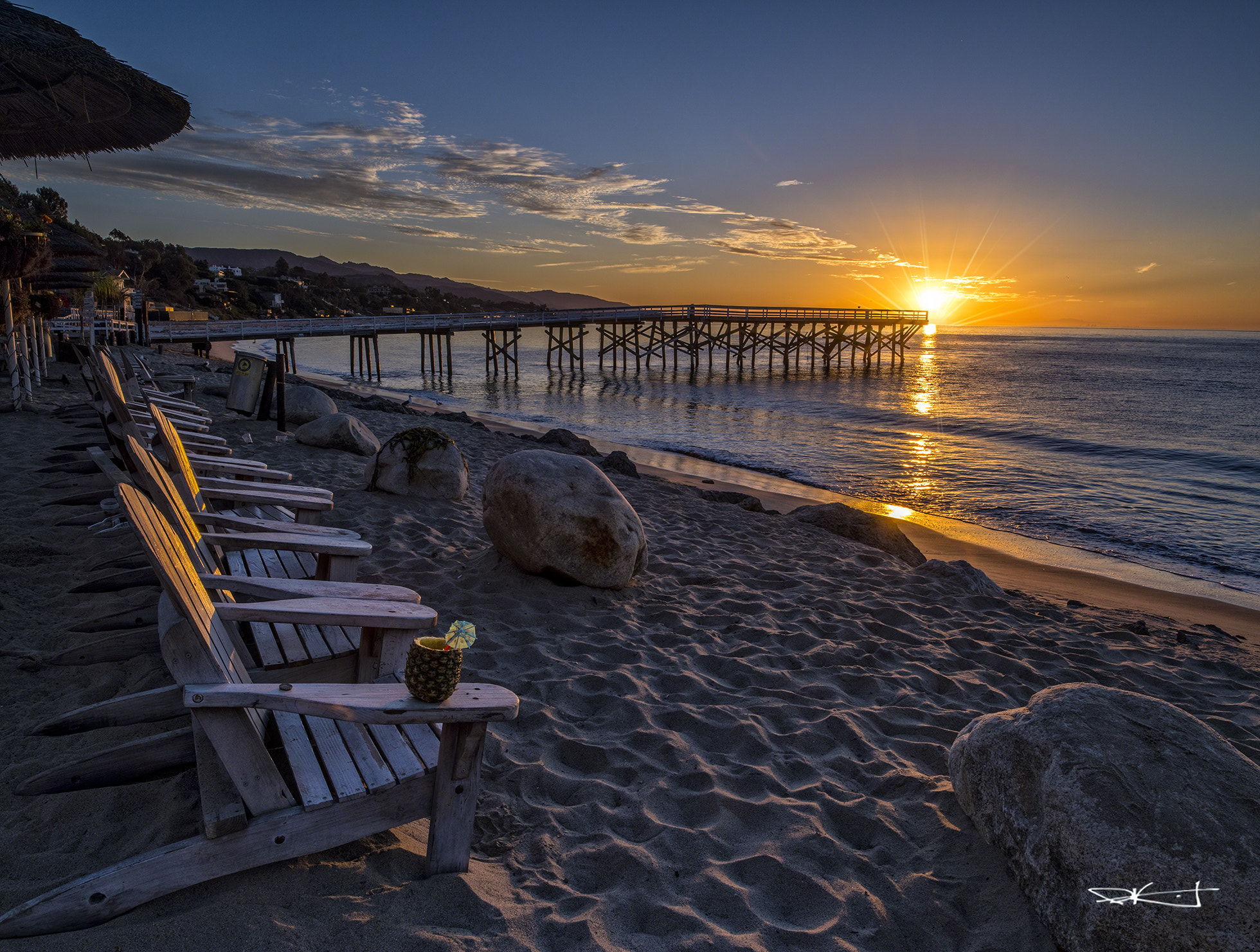 HD Pentax-DA645 28-45mm F4.5ED AW SR sample photo. Paradise cove sunrise photography
