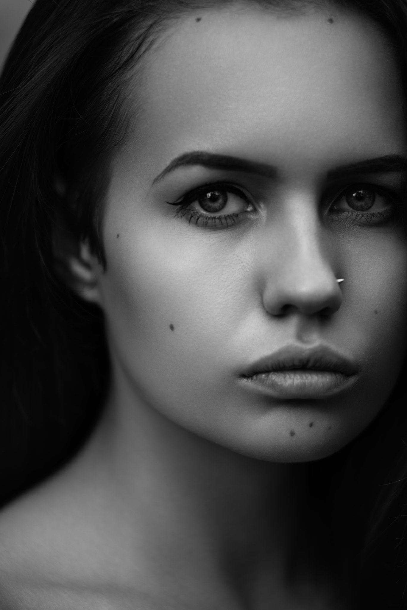 AF Zoom-Nikkor 80-200mm f/2.8 ED sample photo. Polina photography