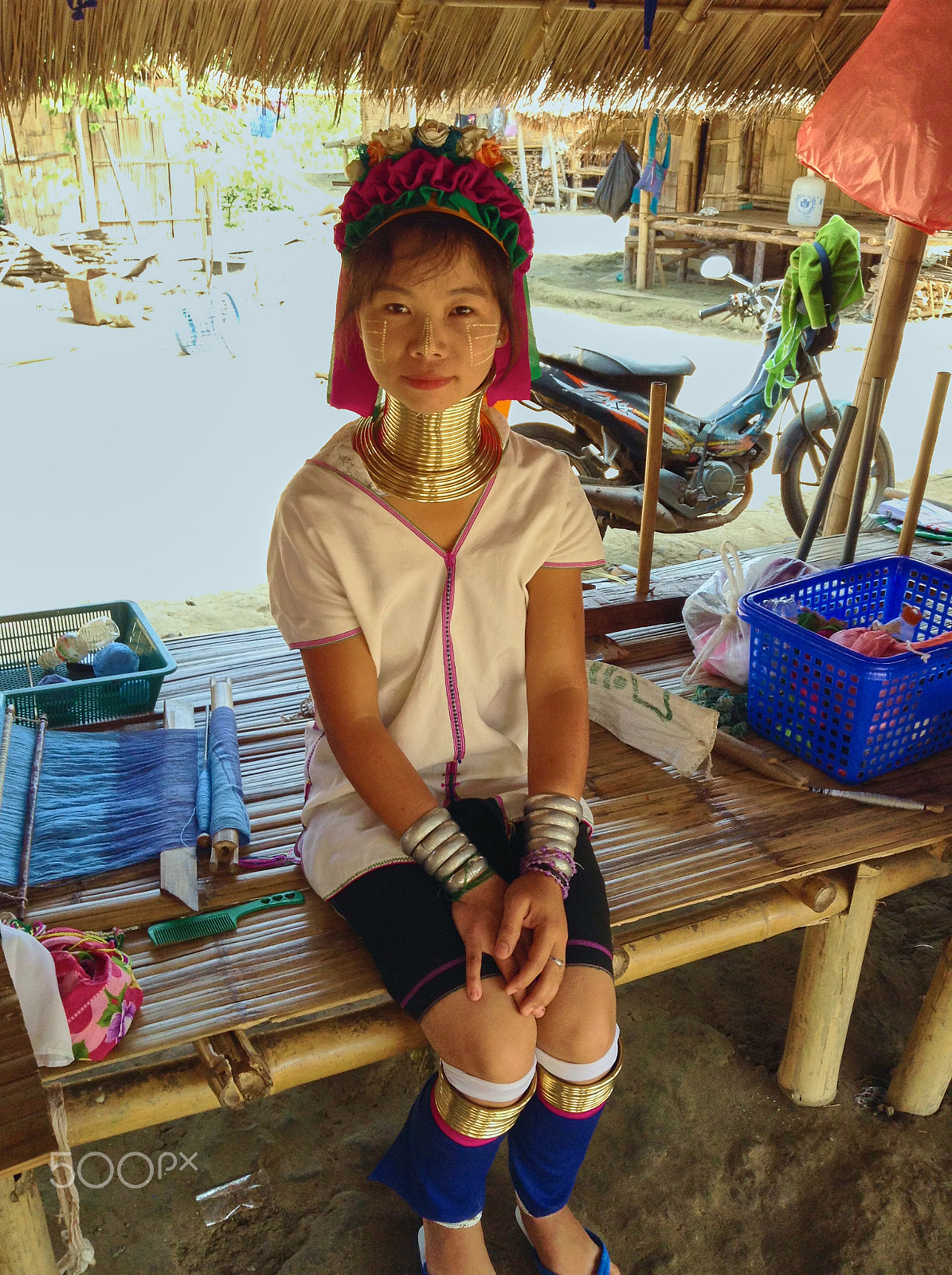 iPad mini back camera 3.3mm f/2.4 sample photo. Chiang mai, thailand - 4 february 2015: long-neck karen woman photography