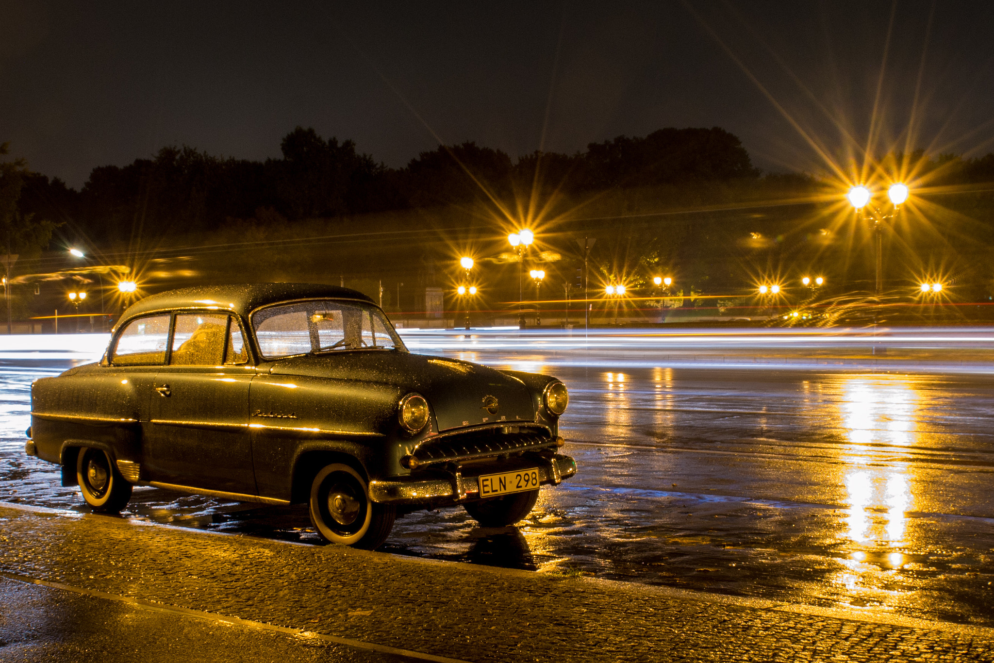 Nikon D3100 + Sigma 18-50mm F2.8-4.5 DC OS HSM sample photo. Opel by night photography