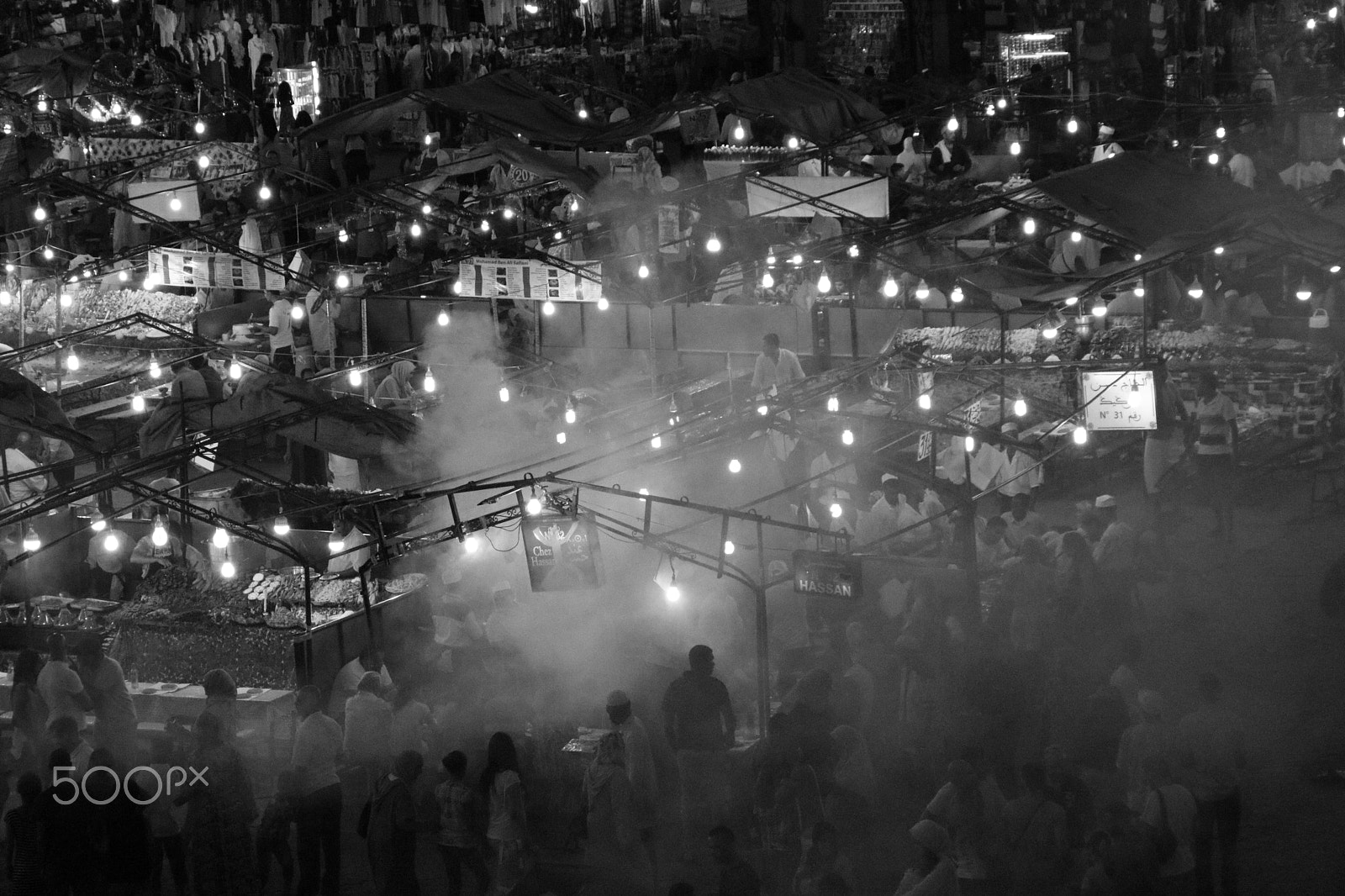 Canon EOS 750D (EOS Rebel T6i / EOS Kiss X8i) + Canon TS-E 90mm F2.8 Tilt-Shift sample photo. Jamaa el fna photography