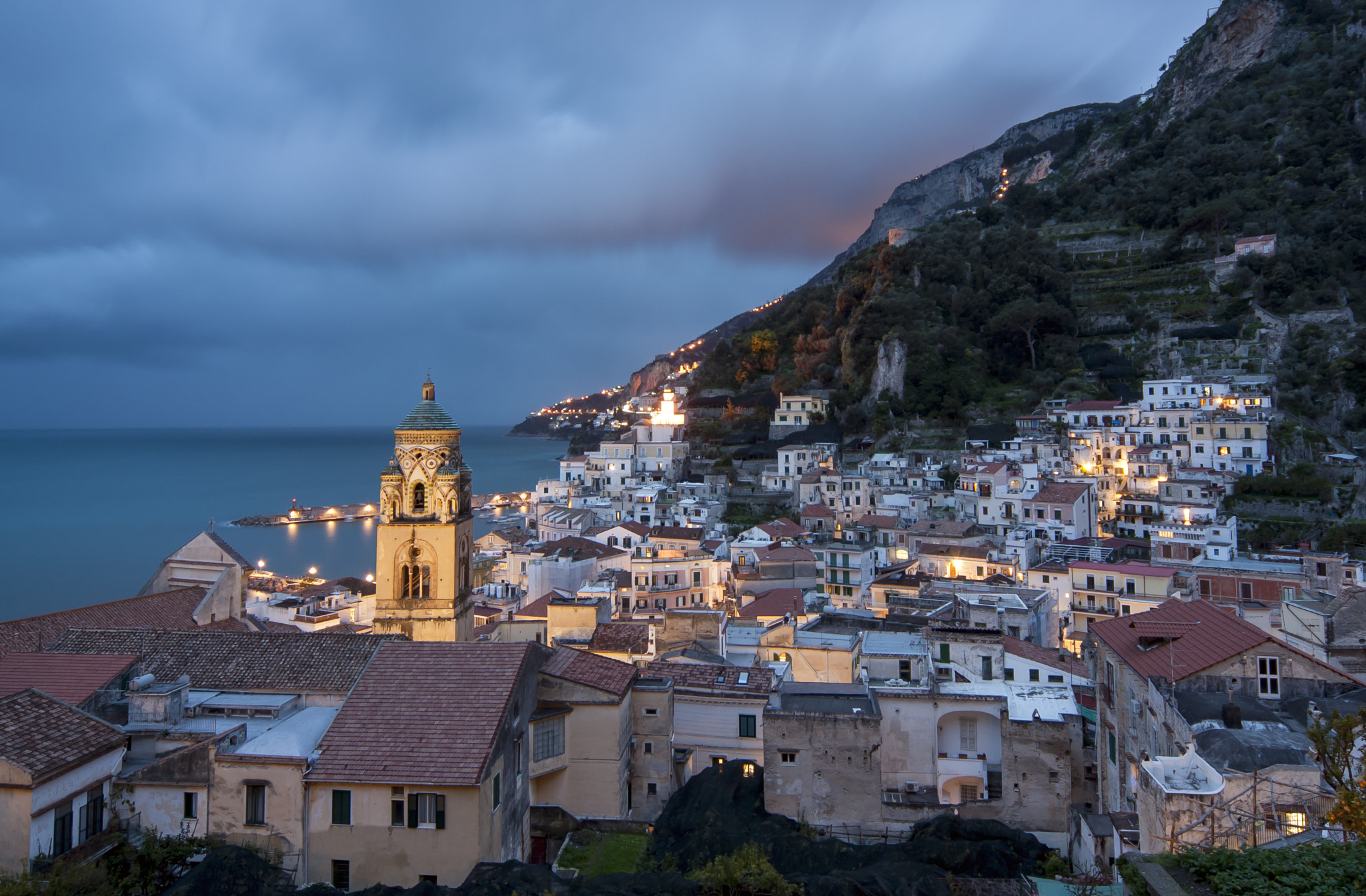 Nikon D200 sample photo. Amalfi by night, italy photography