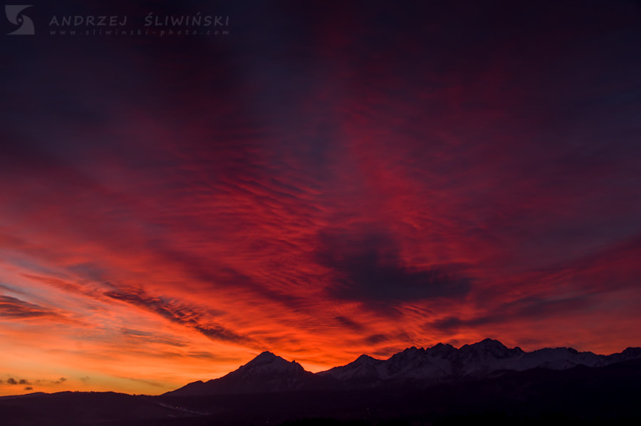 Tamron AF 18-250mm F3.5-6.3 Di II LD Aspherical (IF) Macro sample photo. Red sunrise in the tatra mountains photography