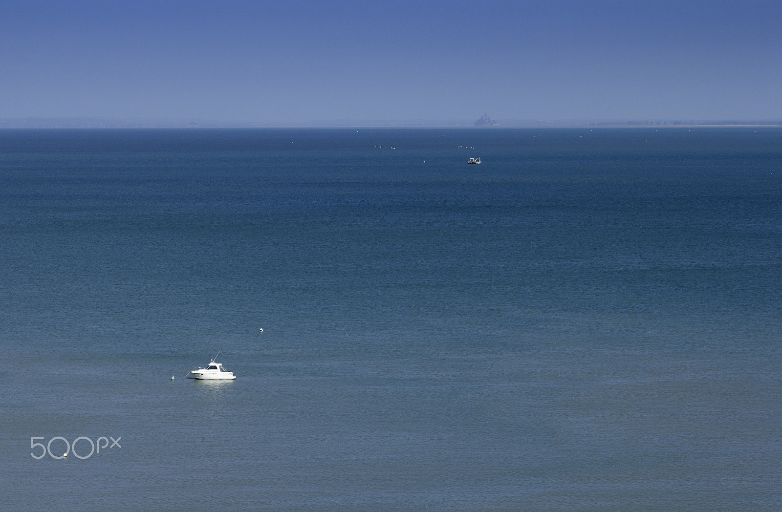 Canon EOS M + Canon EF 24-105mm F4L IS USM sample photo. Boats and mt saint michel photography