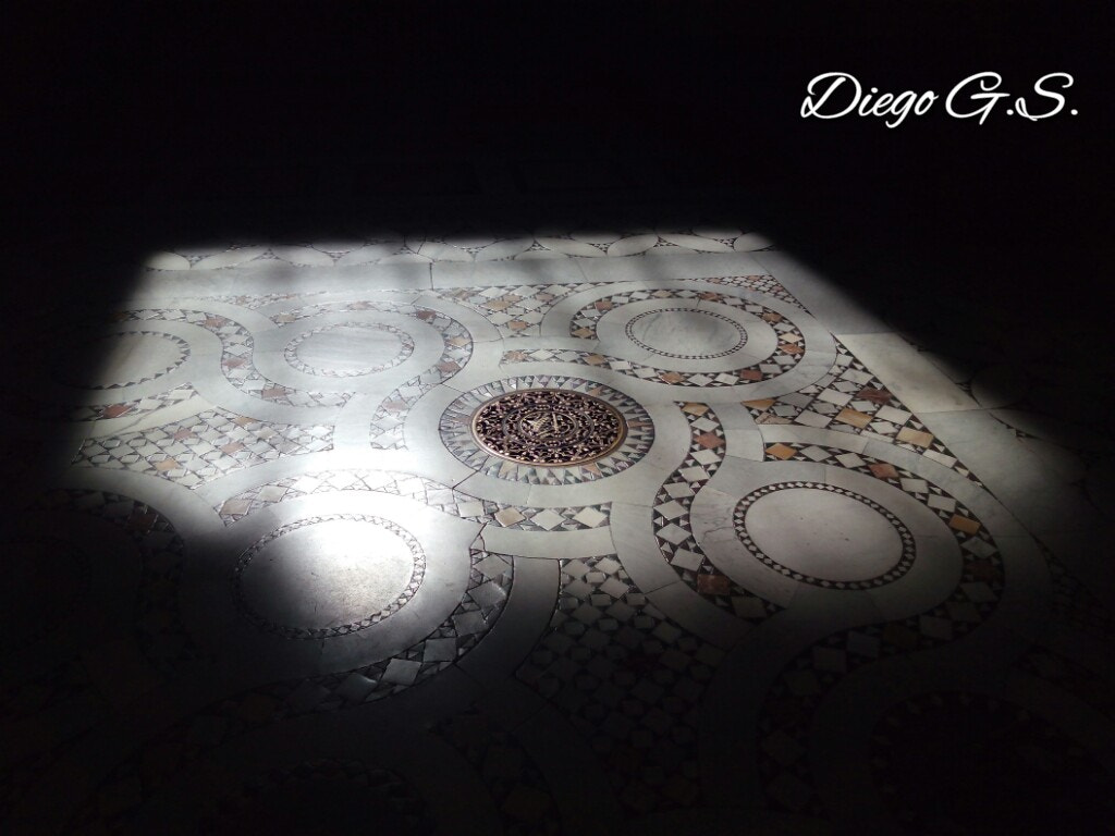 bq Aquaris E5 HD sample photo. Lights and shadows photography