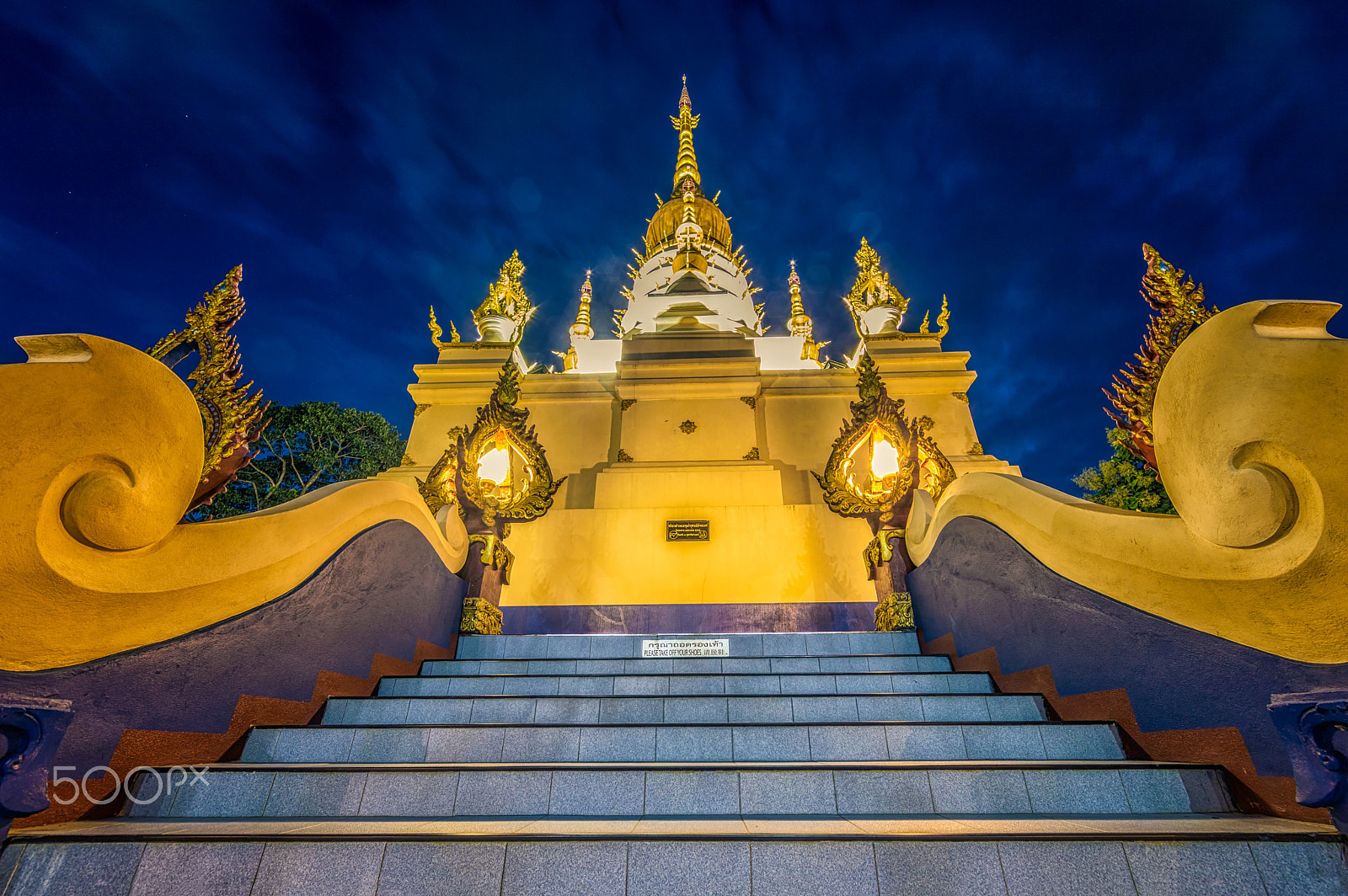 Canon EF 14mm F2.8L II USM sample photo. Wat rong sua ten photography