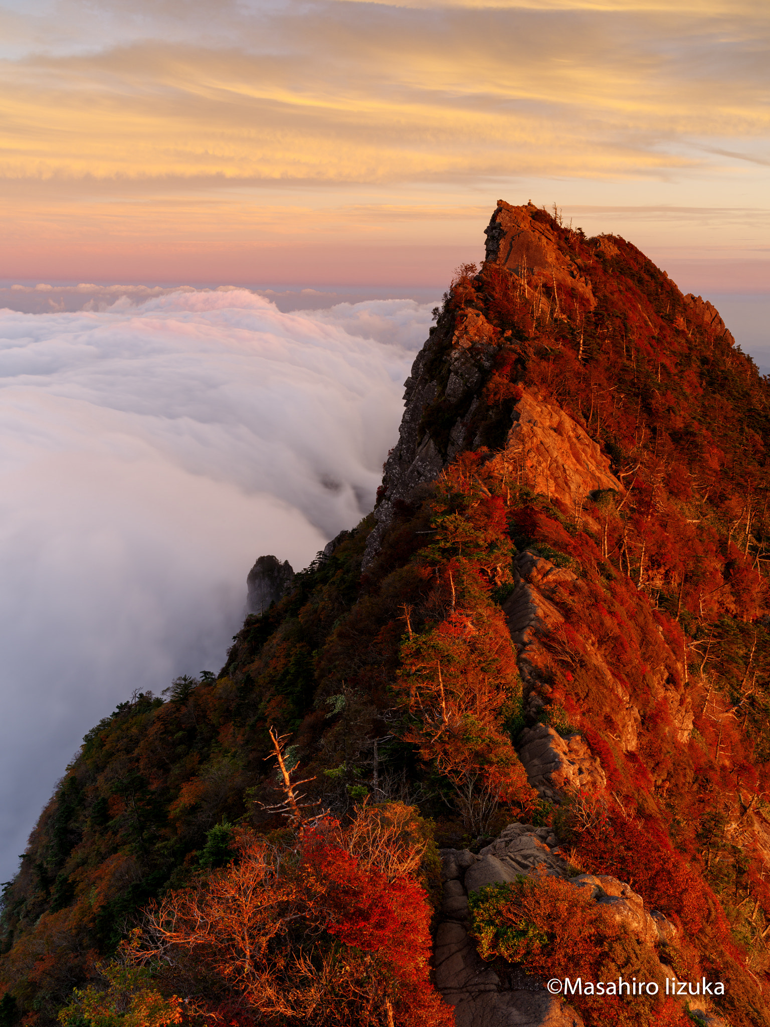 smc PENTAX-FA 645 45-85mm F4.5 sample photo. Sunset of autumn at mt. ishizuchi photography