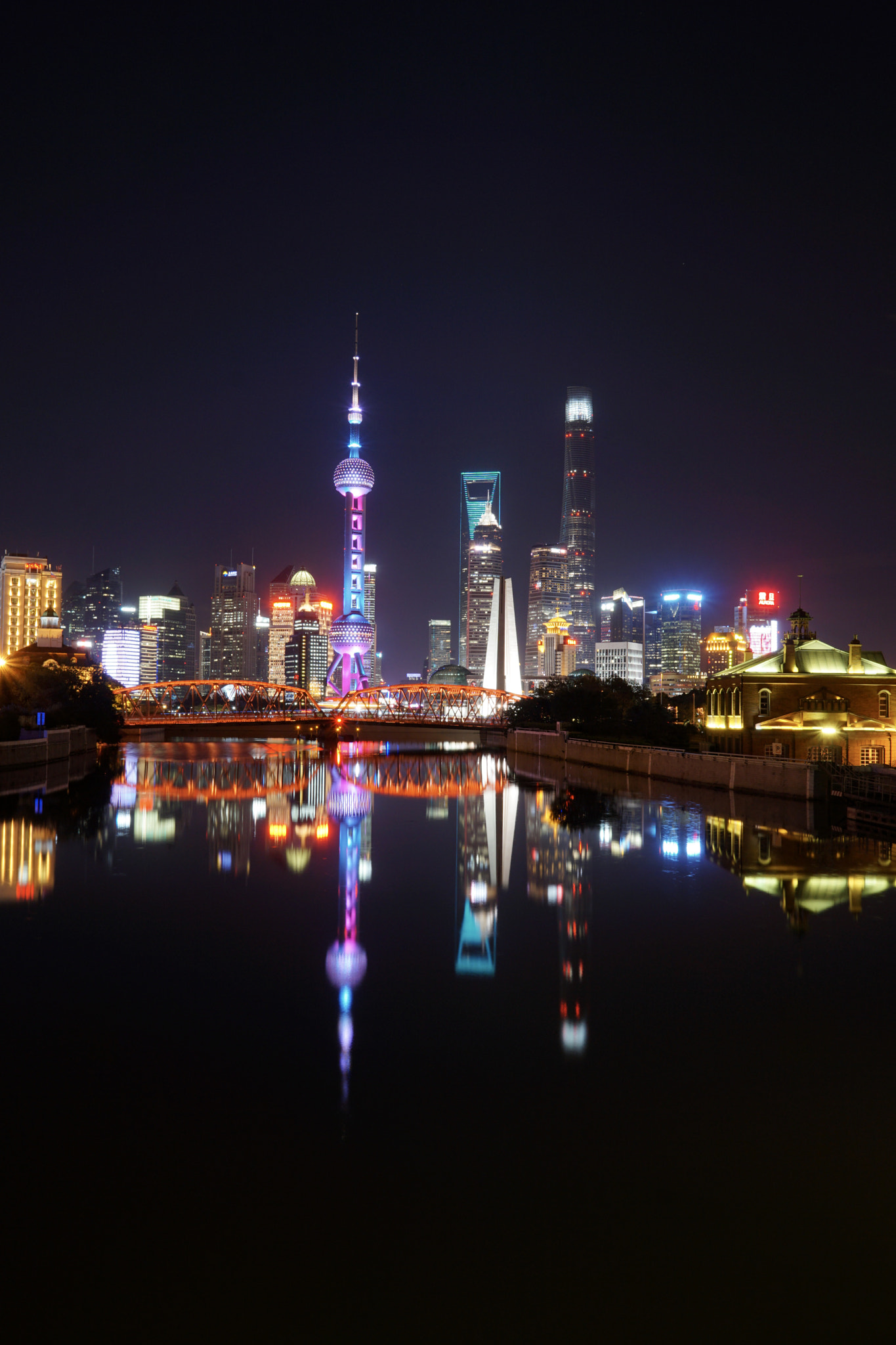 Sony a6300 sample photo. Lujiazui in mirror photography