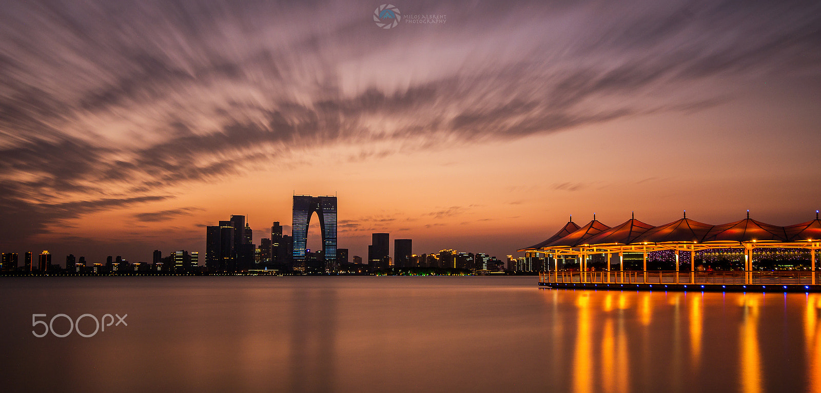 Nikon D610 + Tokina AT-X 17-35mm F4 Pro FX sample photo. Oriental explosion photography