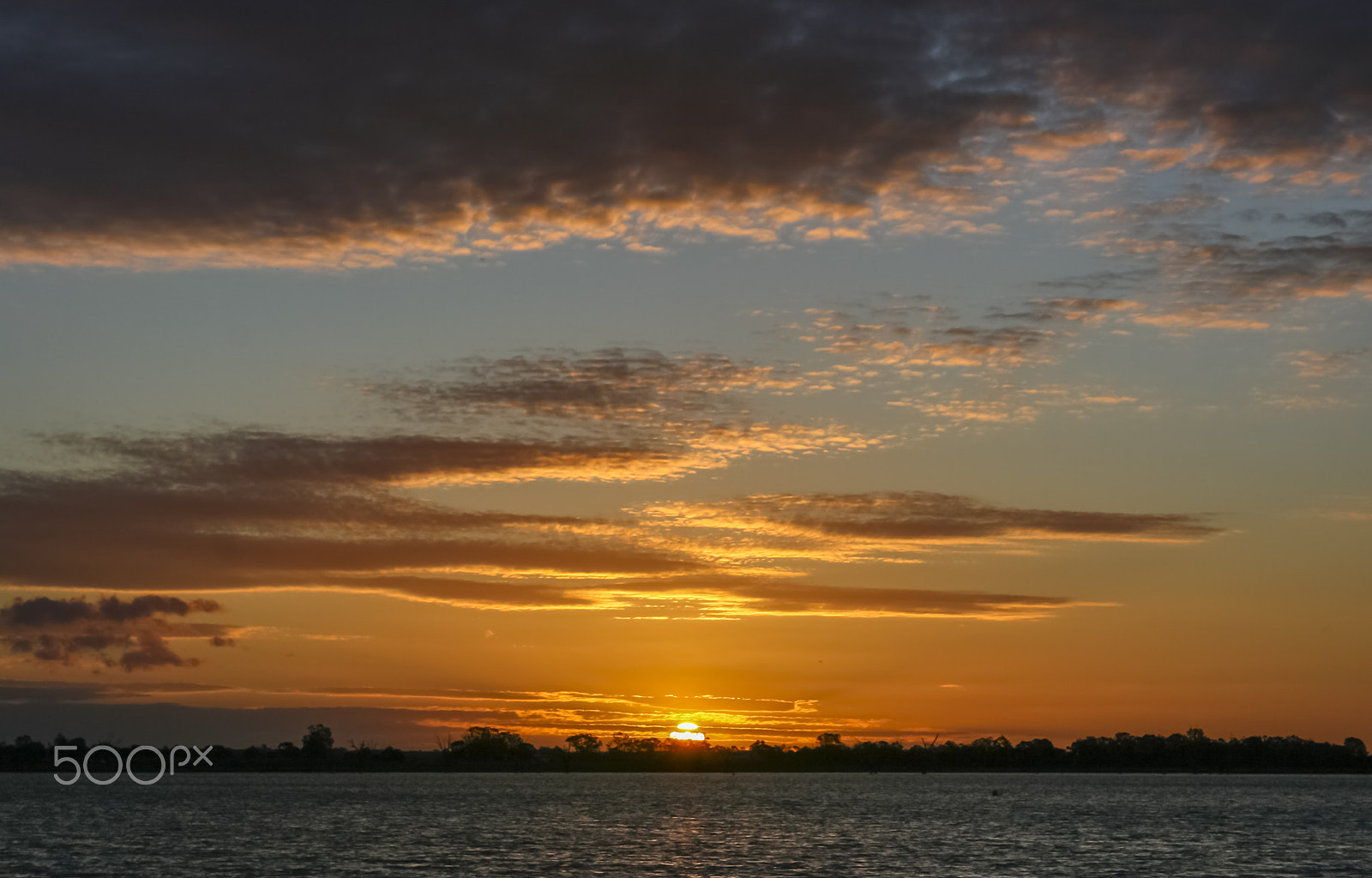 Canon EF-S 18-55mm f/3.5-5.6 USM sample photo. Sunset on the lake photography
