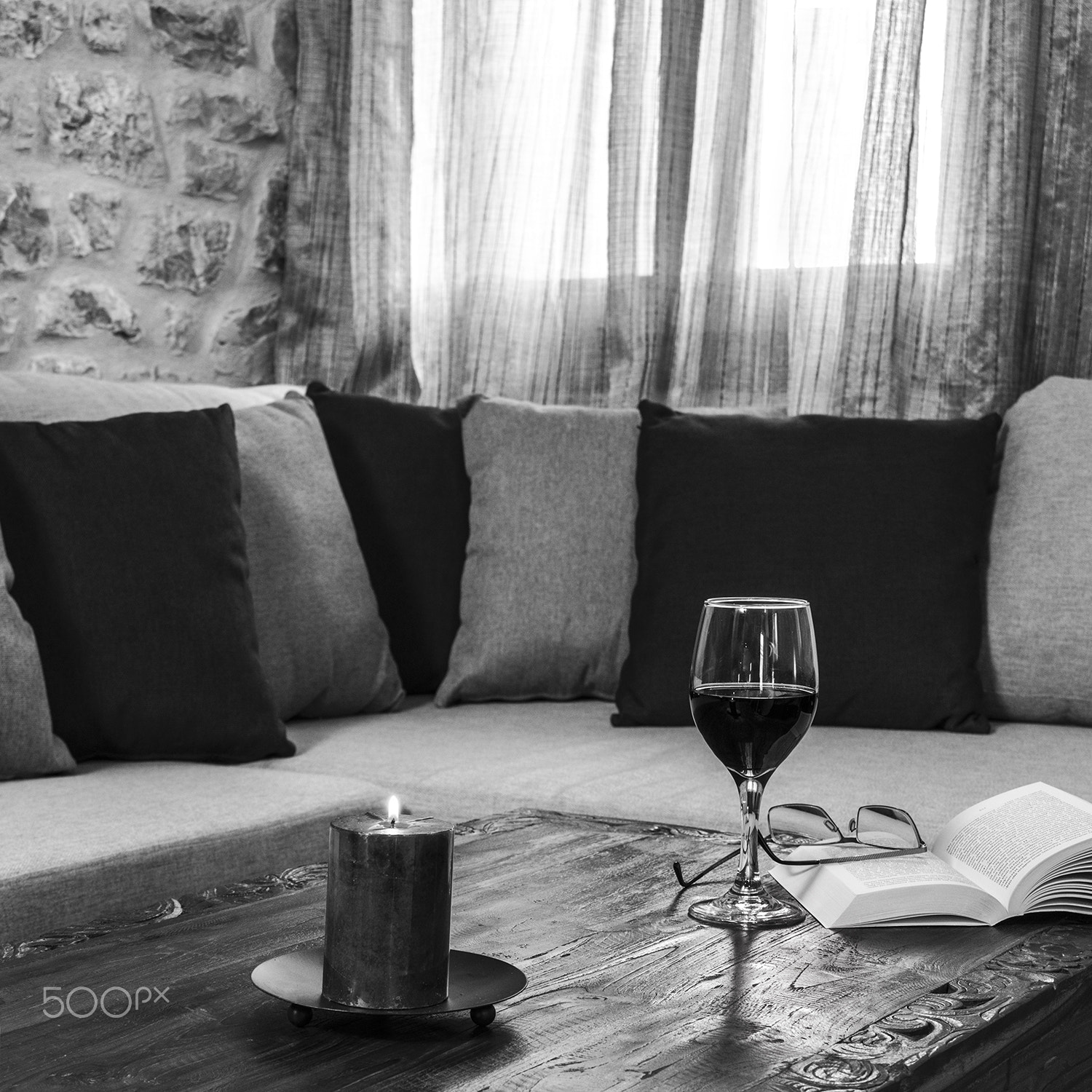 Nikon AF Nikkor 24-85mm F2.8-4D IF sample photo. Detail...my room... photography