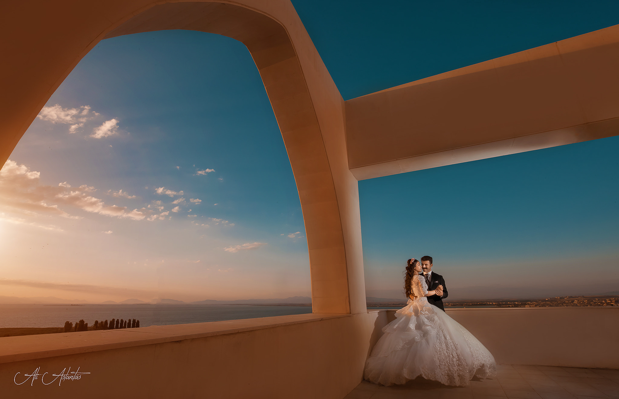 Canon EF 16-35mm F4L IS USM sample photo. Wedding photography