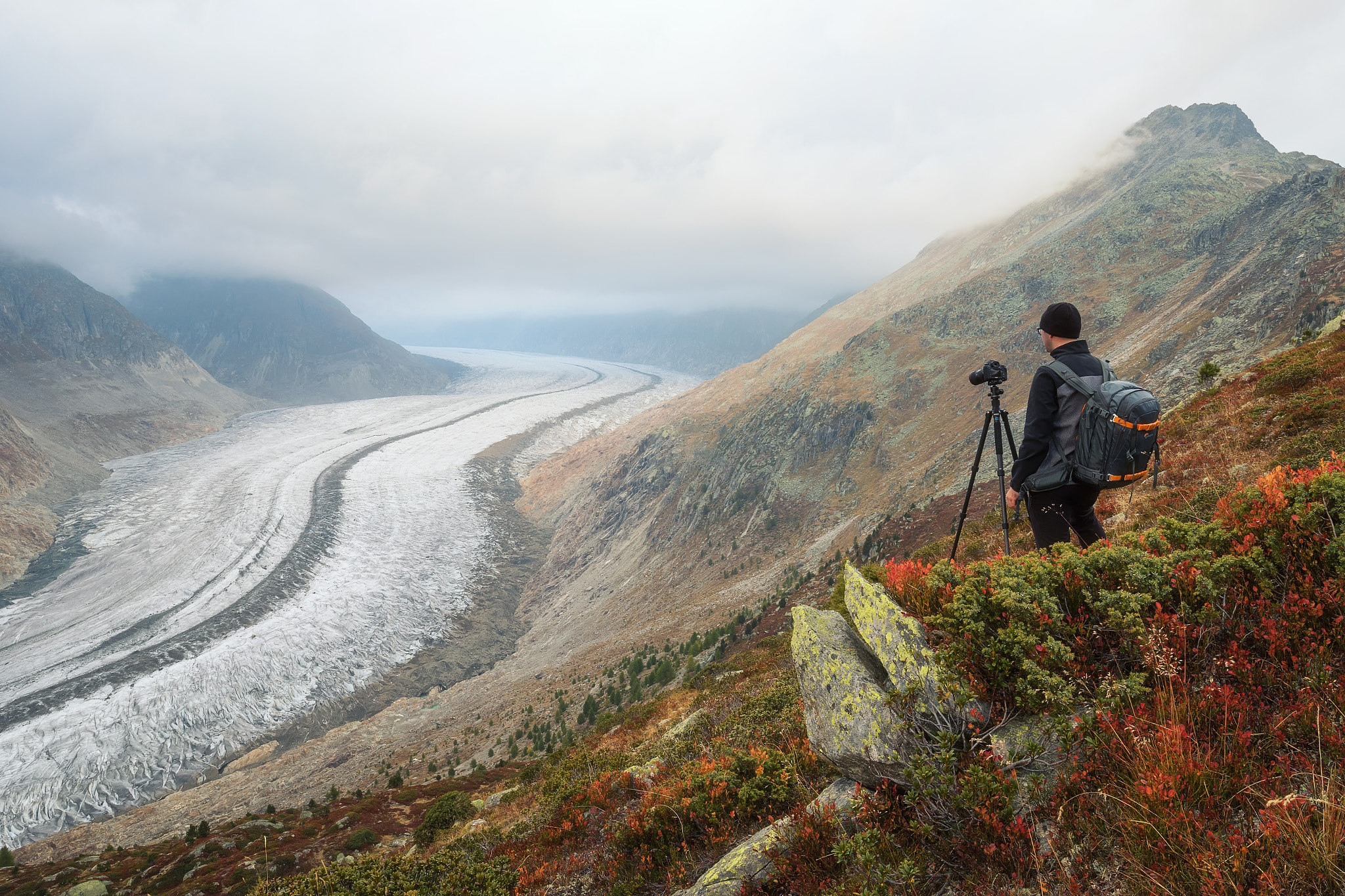 Canon EF 16-35mm F4L IS USM sample photo. Gletscherwelt aletsch photography