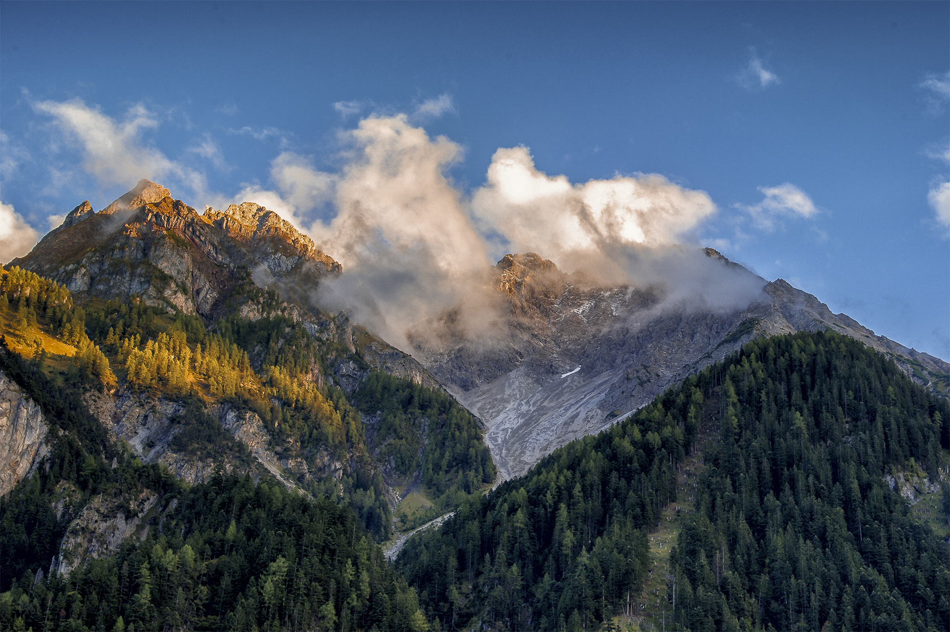 Nikon D3S sample photo. Berglandschaft sarotlatal photography