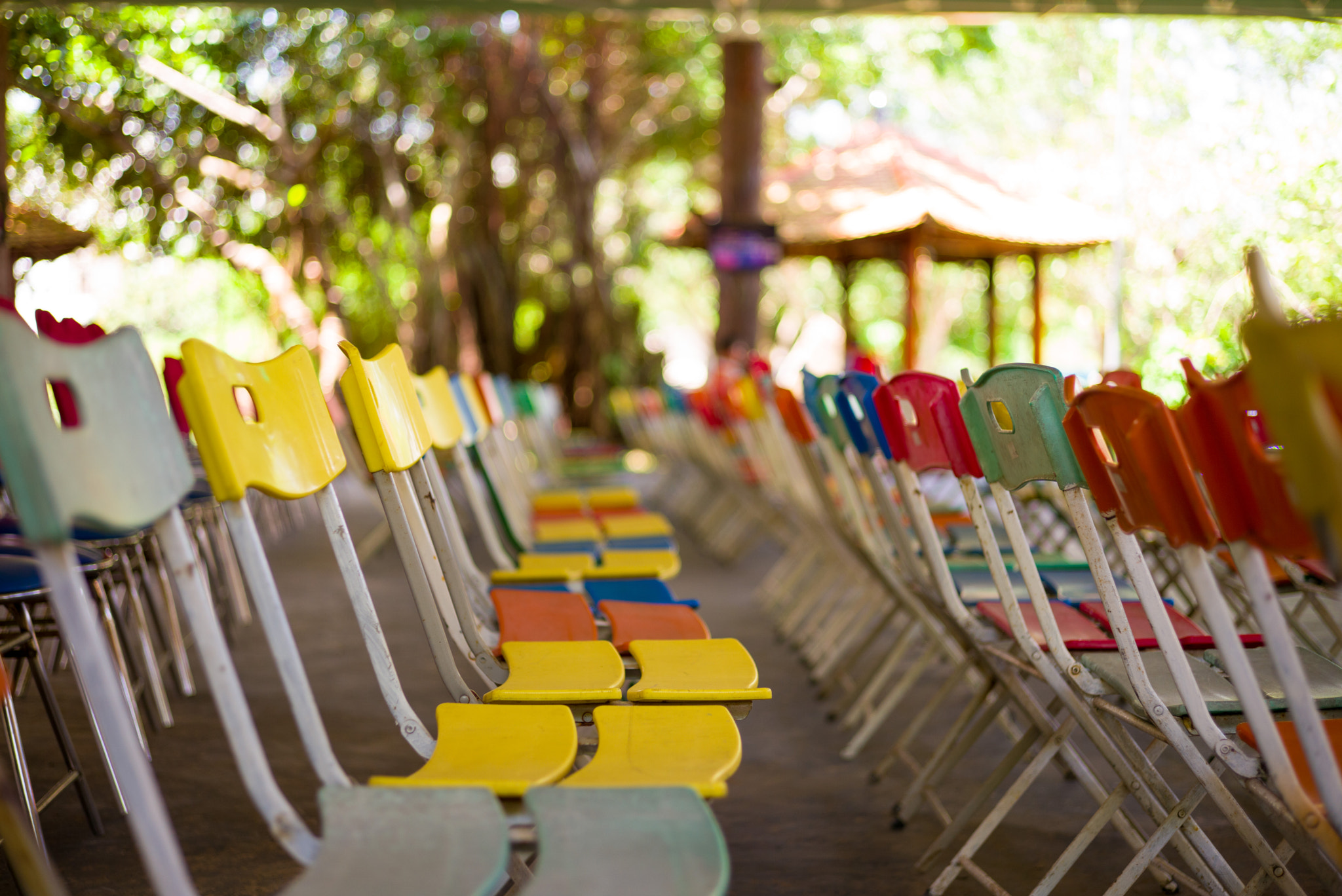 Summicron-M 1:2/50 sample photo. Chairs photography