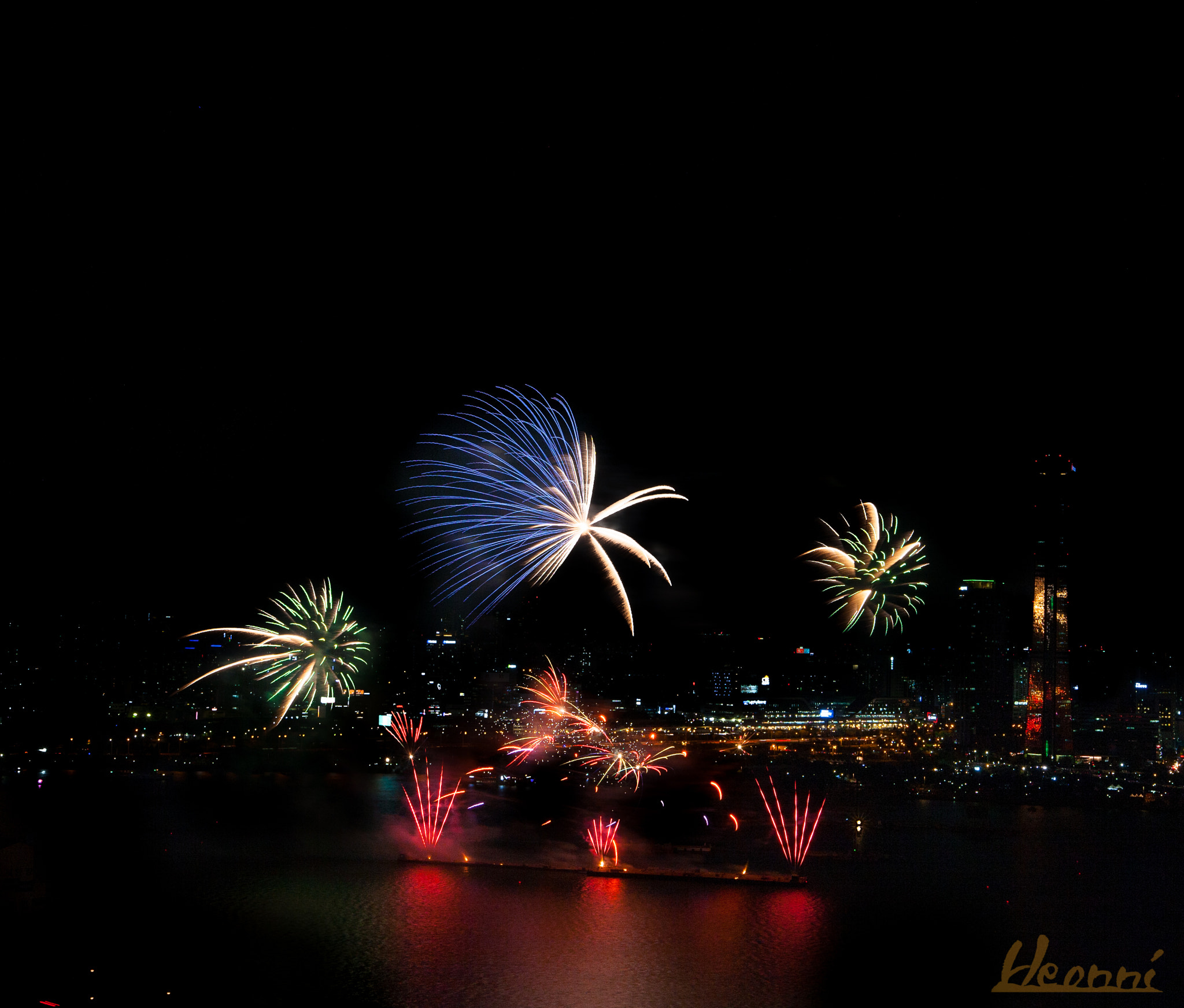 Canon EOS 5D sample photo. Seoul fireworks festival photography