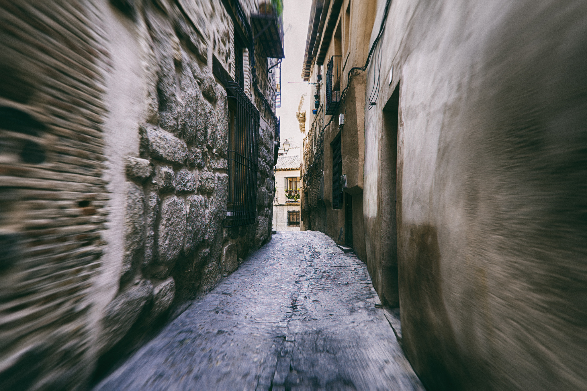 The narrow street between the houses