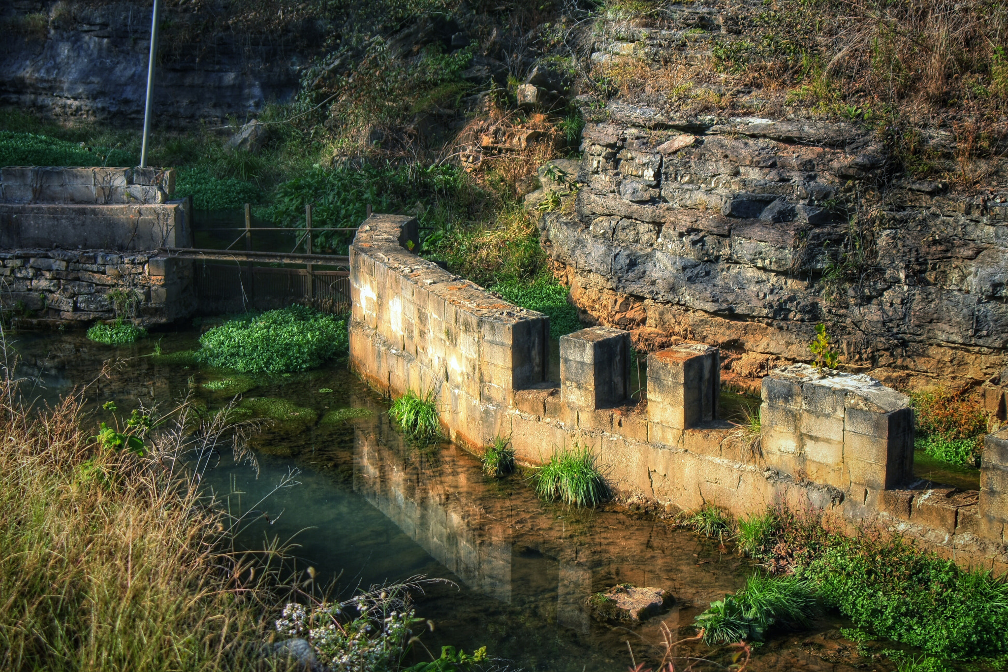 Tamron AF 28-200mm F3.8-5.6 XR Di Aspherical (IF) Macro sample photo. Old abandoned fish hatchery photography