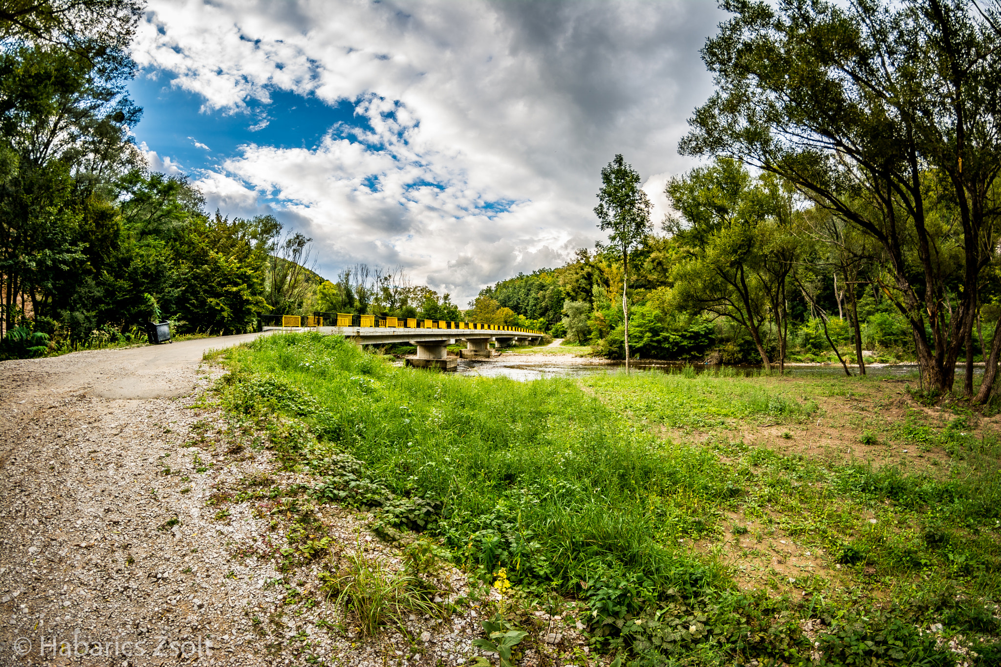 Nikon D5200 + Samyang 8mm F3.5 Aspherical IF MC Fisheye sample photo. The way photography