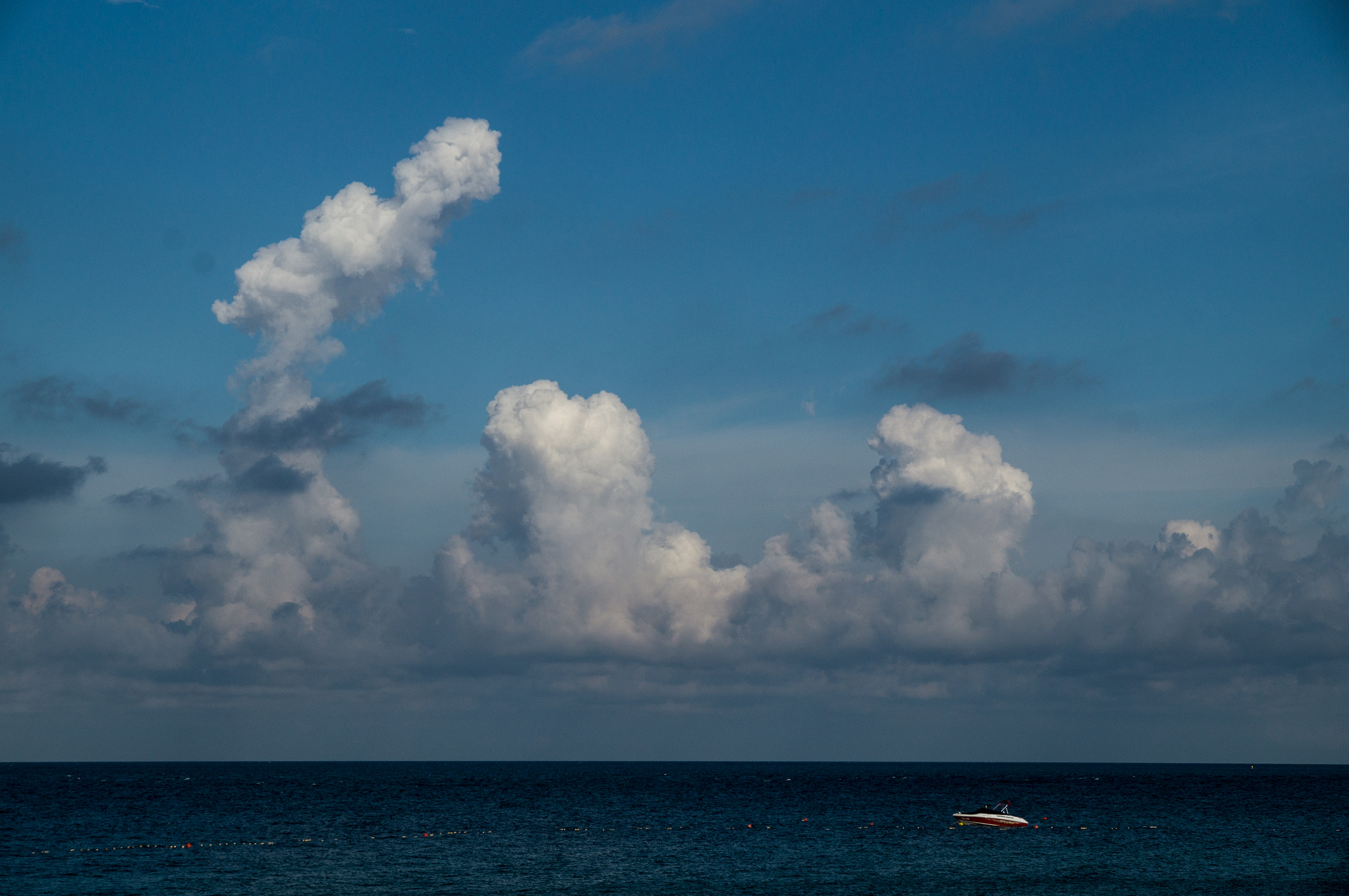 Sony SLT-A57 sample photo. Energy of oceans photography
