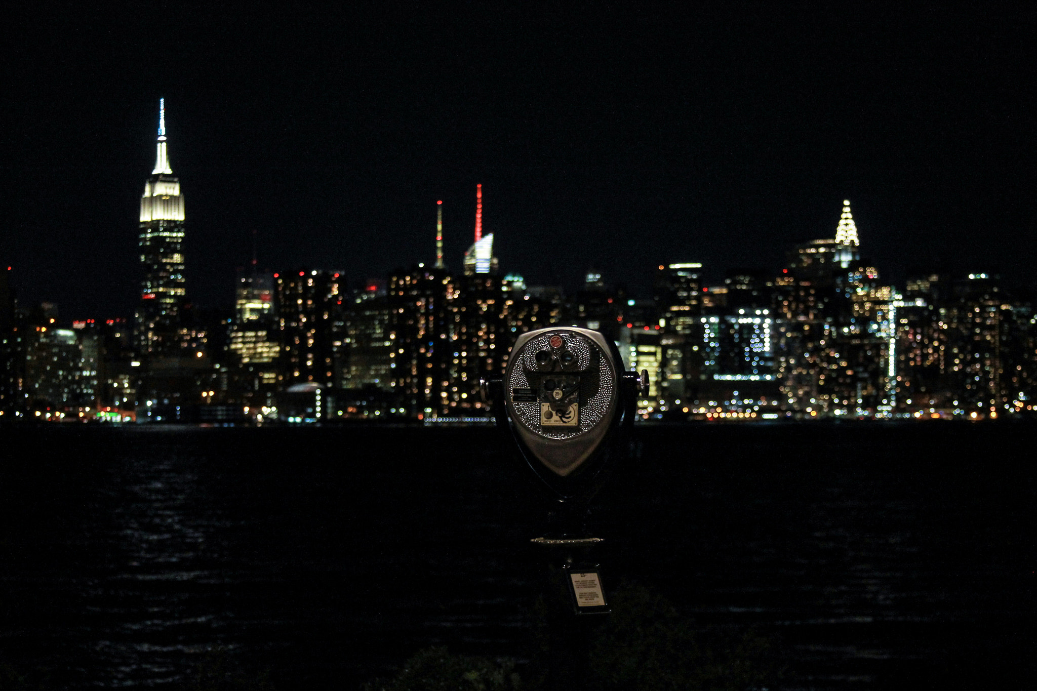 Canon EF 28-135mm F3.5-5.6 IS USM sample photo. City night views photography