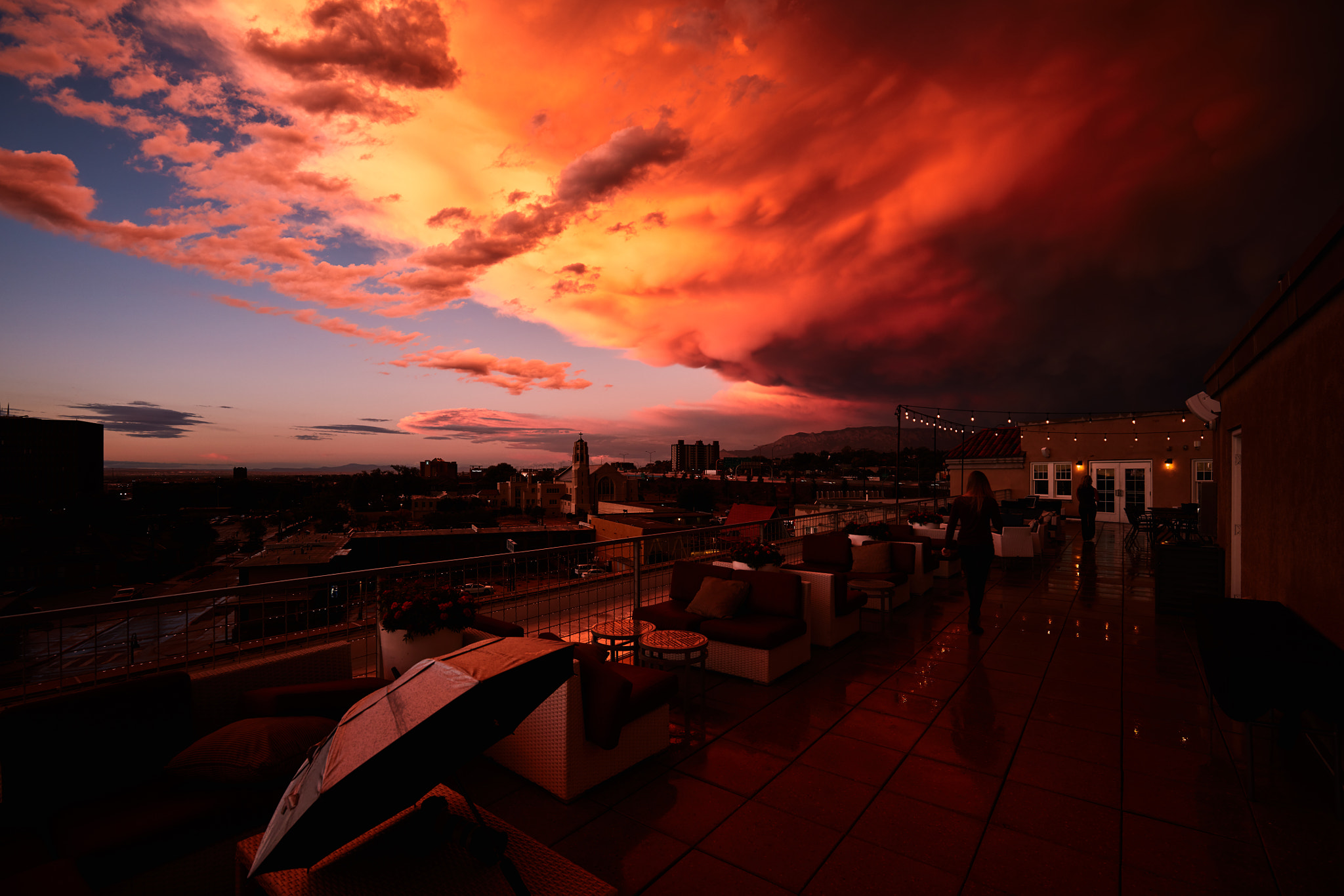 Canon EOS 5DS R + Canon EF 16-35mm F4L IS USM sample photo. Sunset over downtown albuquerque photography