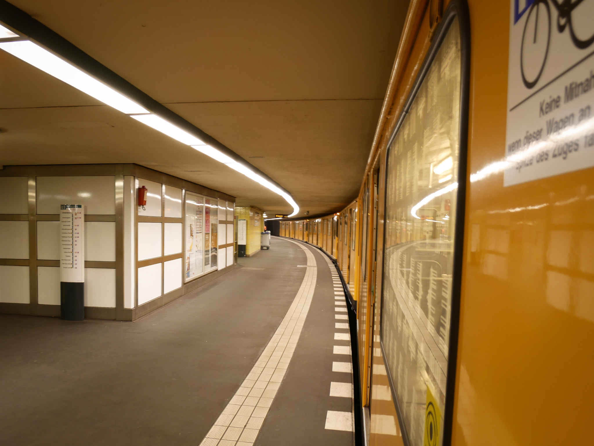 Panasonic Lumix DMC-GX85 (Lumix DMC-GX80 / Lumix DMC-GX7 Mark II) sample photo. Destination: infinity photography