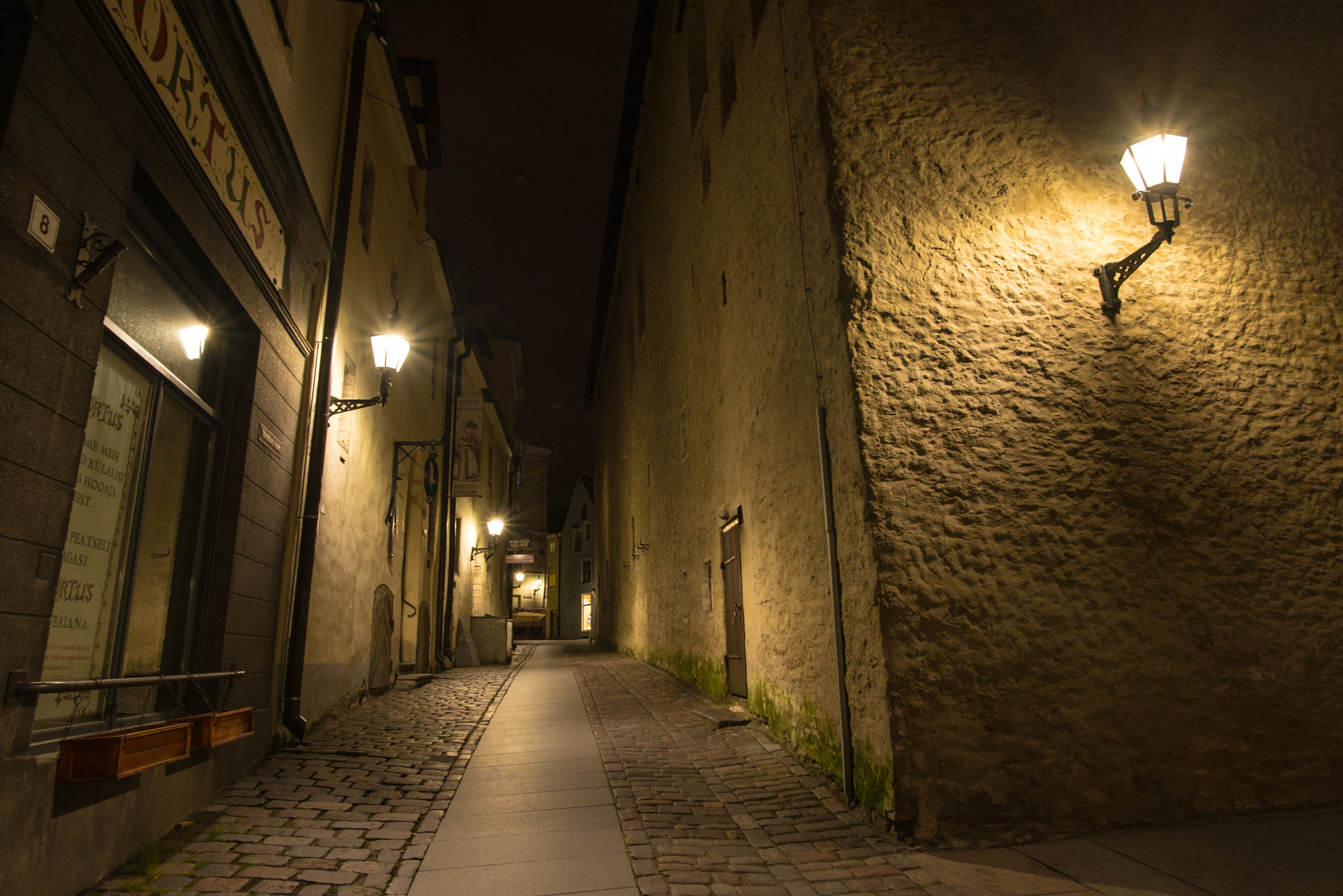 Nikon D600 sample photo. Old city lights photography