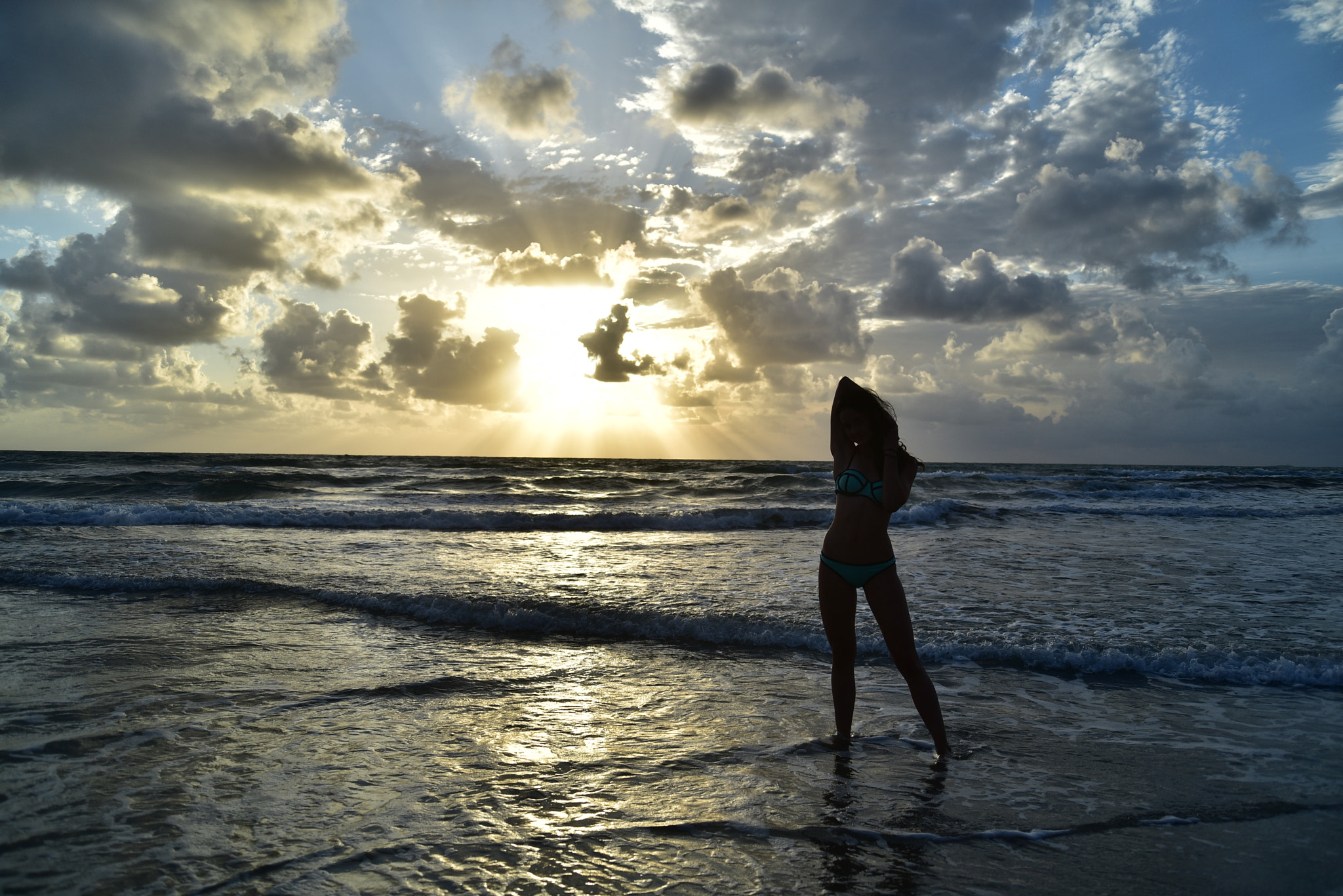 AF Zoom-Nikkor 28-80mm f/3.3-5.6G sample photo. Amanecer photography