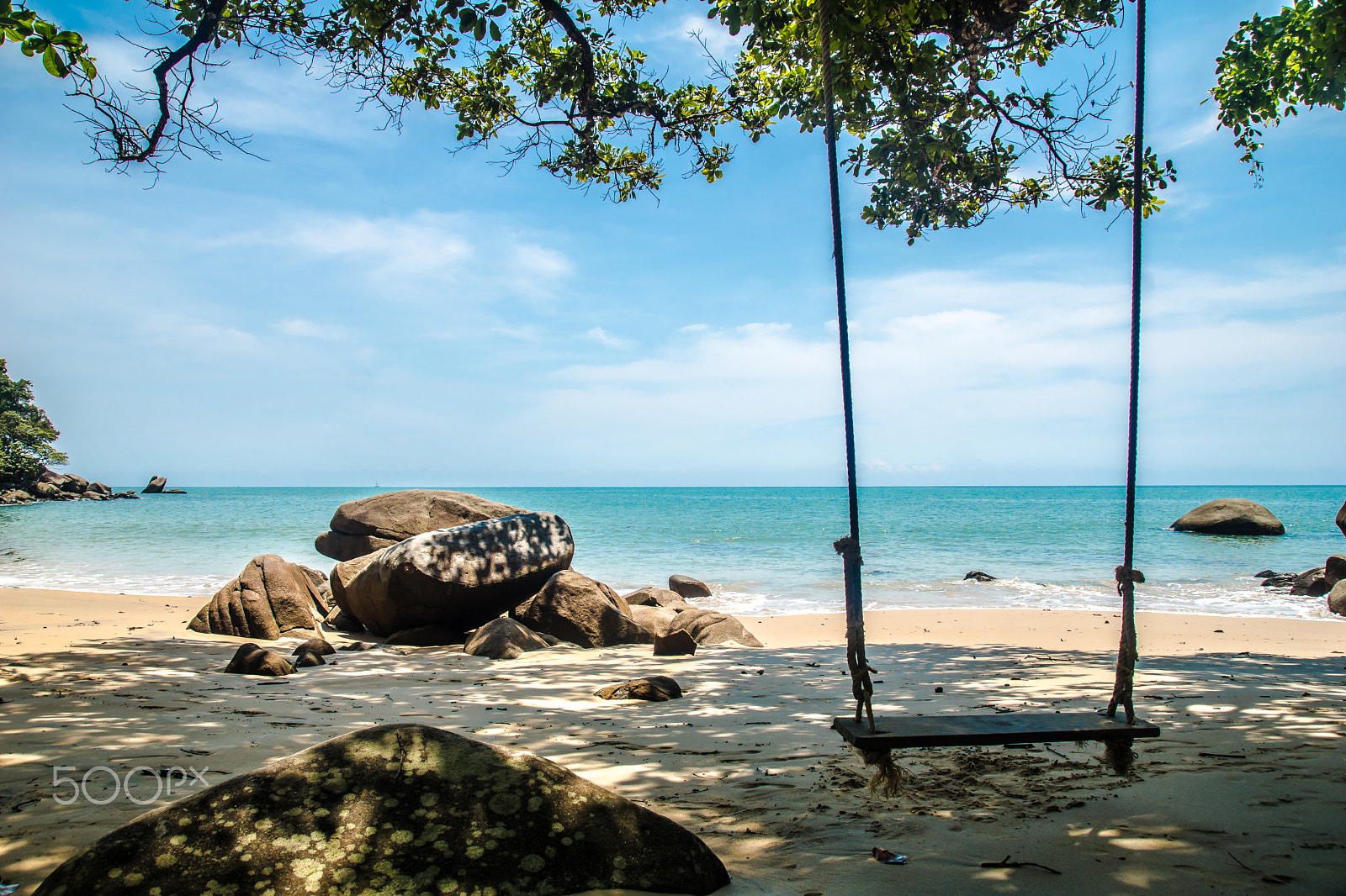 Sony ILCA-77M2 + Tamron AF 28-105mm F4-5.6 [IF] sample photo. Little withe beach thailand photography