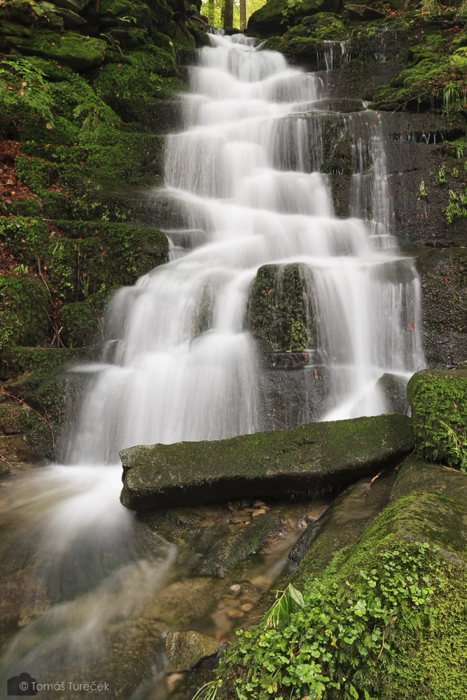 Tamron SP AF 17-50mm F2.8 XR Di II LD Aspherical (IF) sample photo. Stairs of water photography