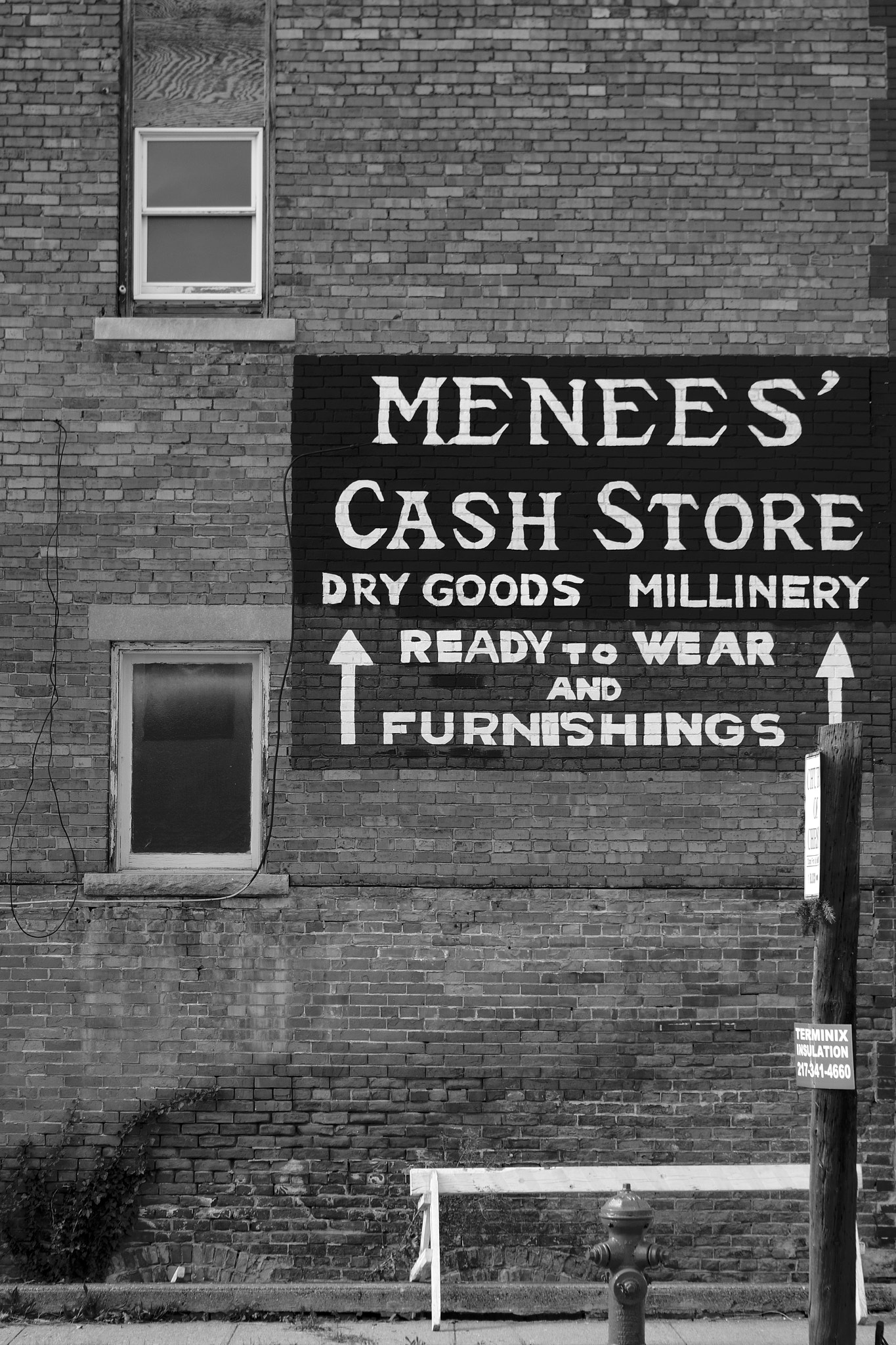 Pentax K-S2 sample photo. Vintage street advert photography