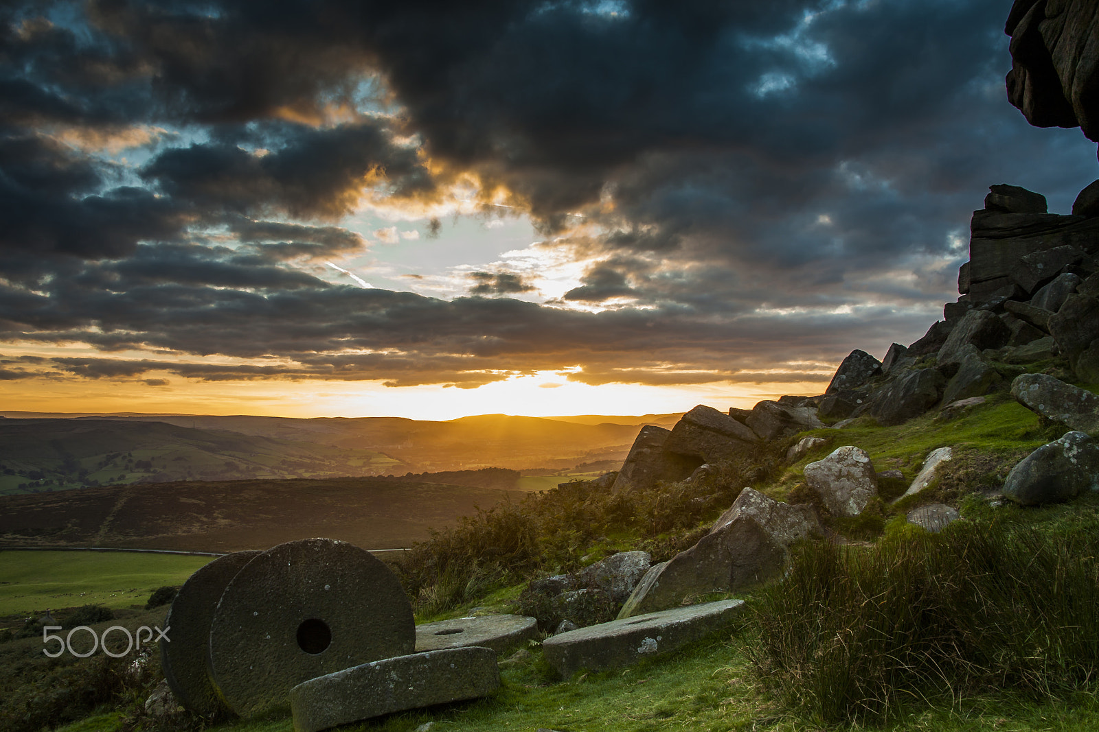 Canon EOS 5D + Tamron AF 28-300mm F3.5-6.3 XR Di LD Aspherical (IF) Macro sample photo. Stanage edge sunset photography