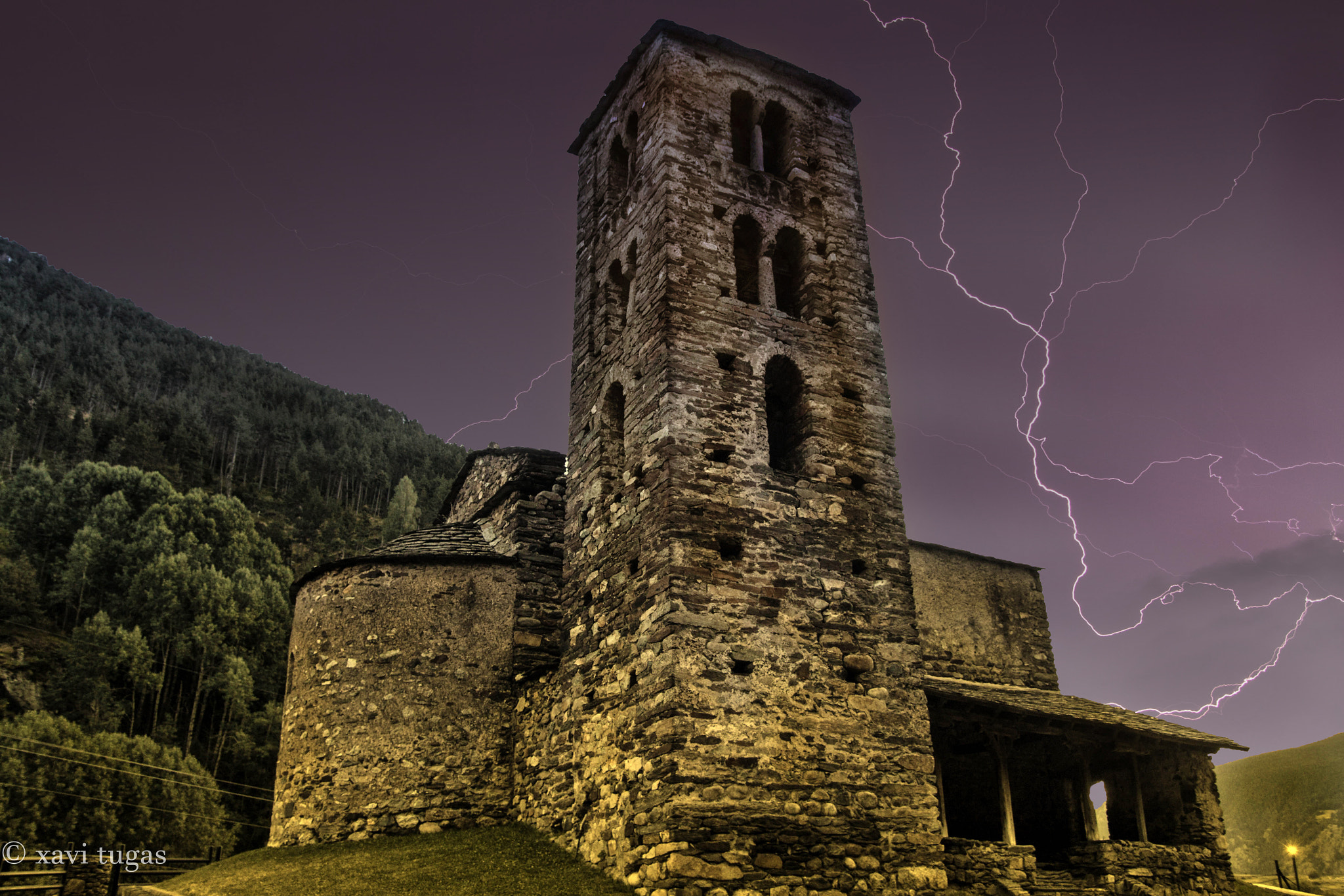 Sigma 18-50mm f/2.8 Macro sample photo. In the middle of storm photography