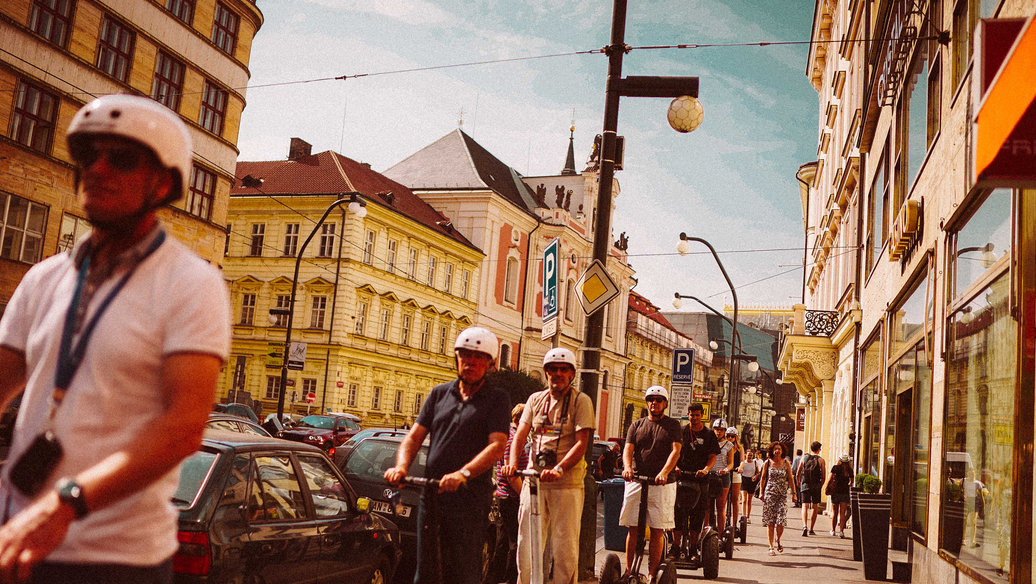 Sony a7R + Sony Distagon T* FE 35mm F1.4 ZA sample photo. Prague at a glance photography