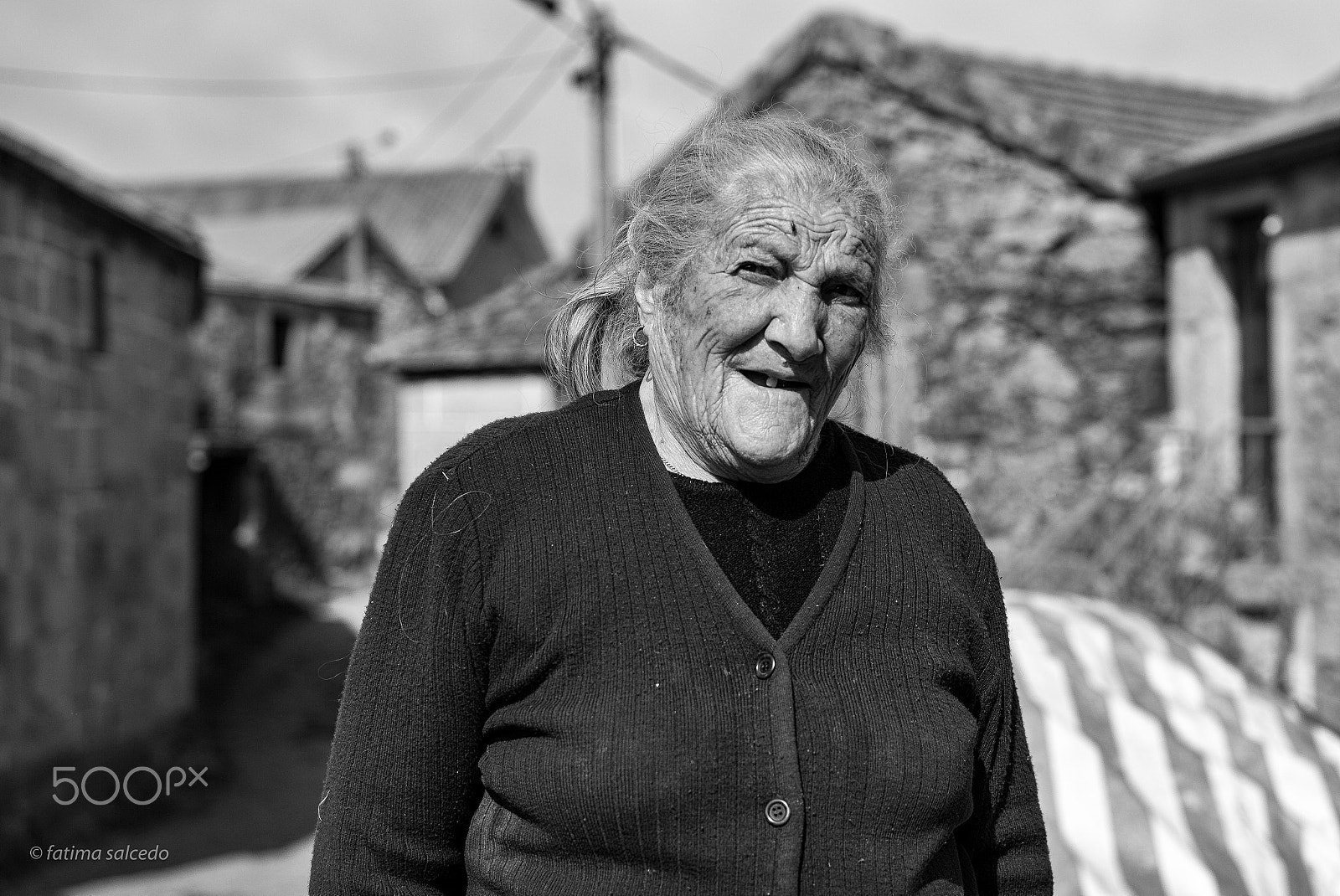 Leica APO-Summicron-M 50mm F2 ASPH sample photo. Difficult lives... photography