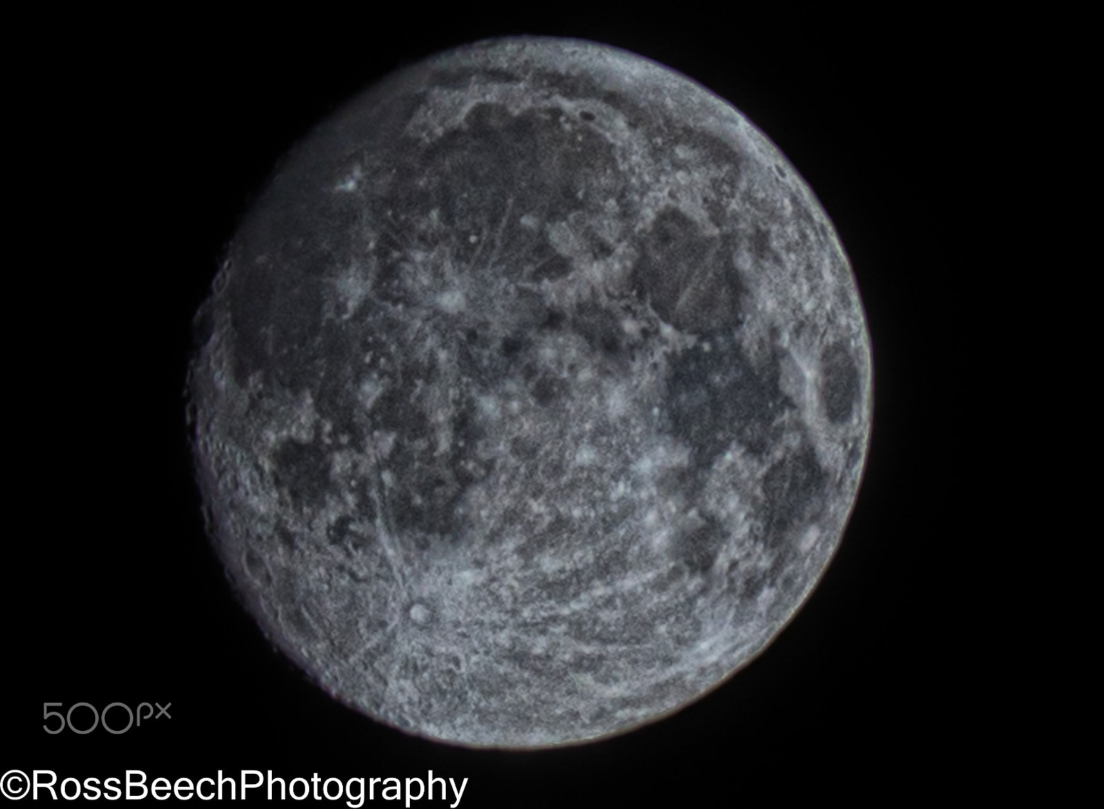 Nikon D610 + Sigma 70-300mm F4-5.6 DG Macro sample photo. Moon photography