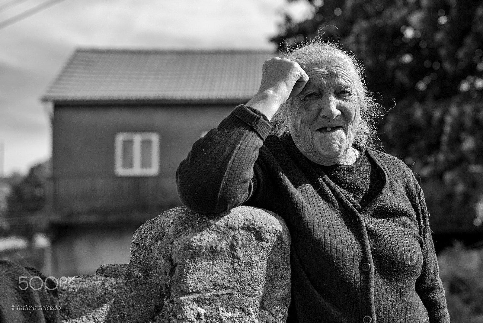 Leica APO-Summicron-M 50mm F2 ASPH sample photo. Difficult lives.. photography