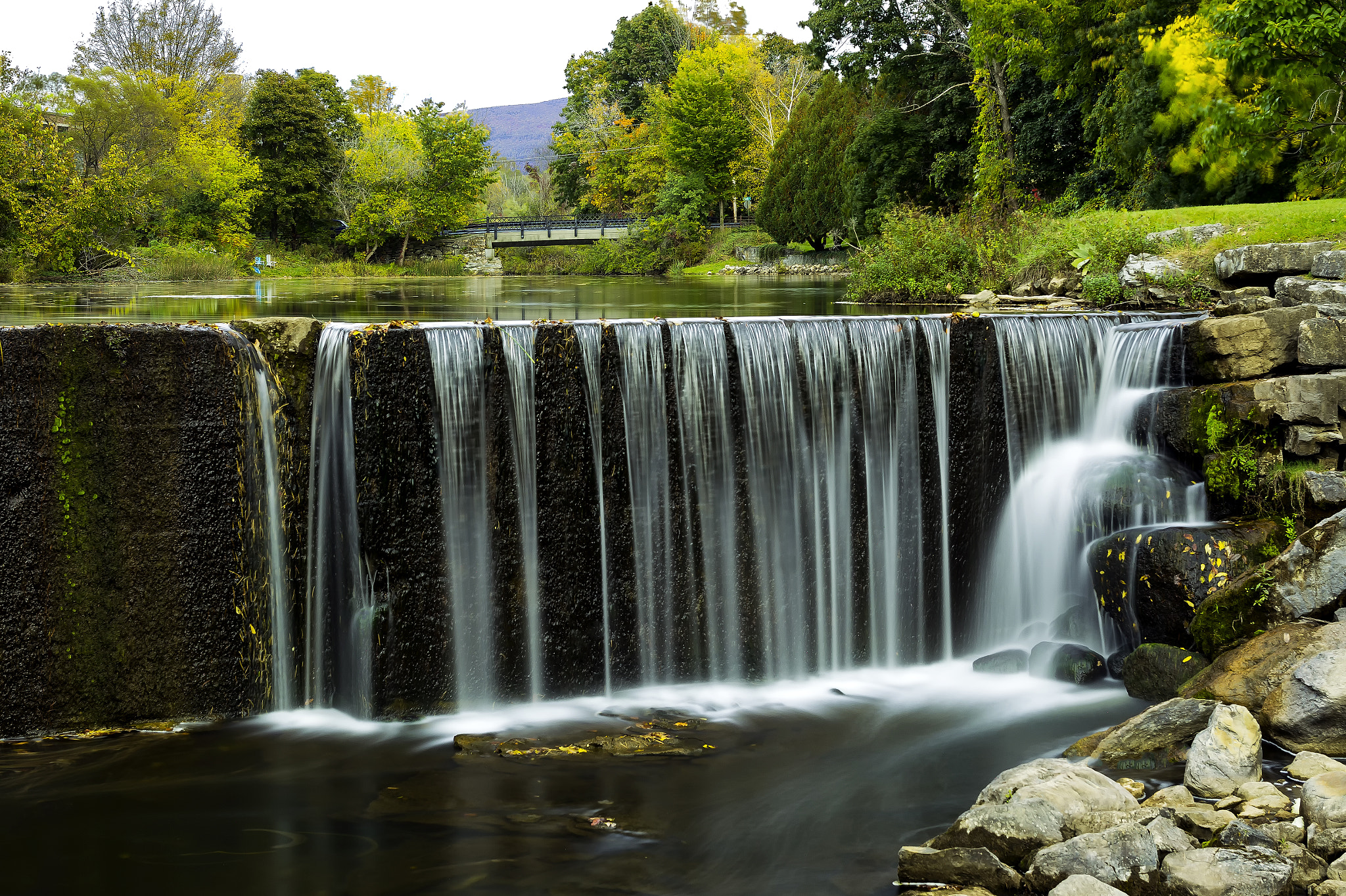 Canon EOS-1D Mark IV sample photo. Water over the dam photography