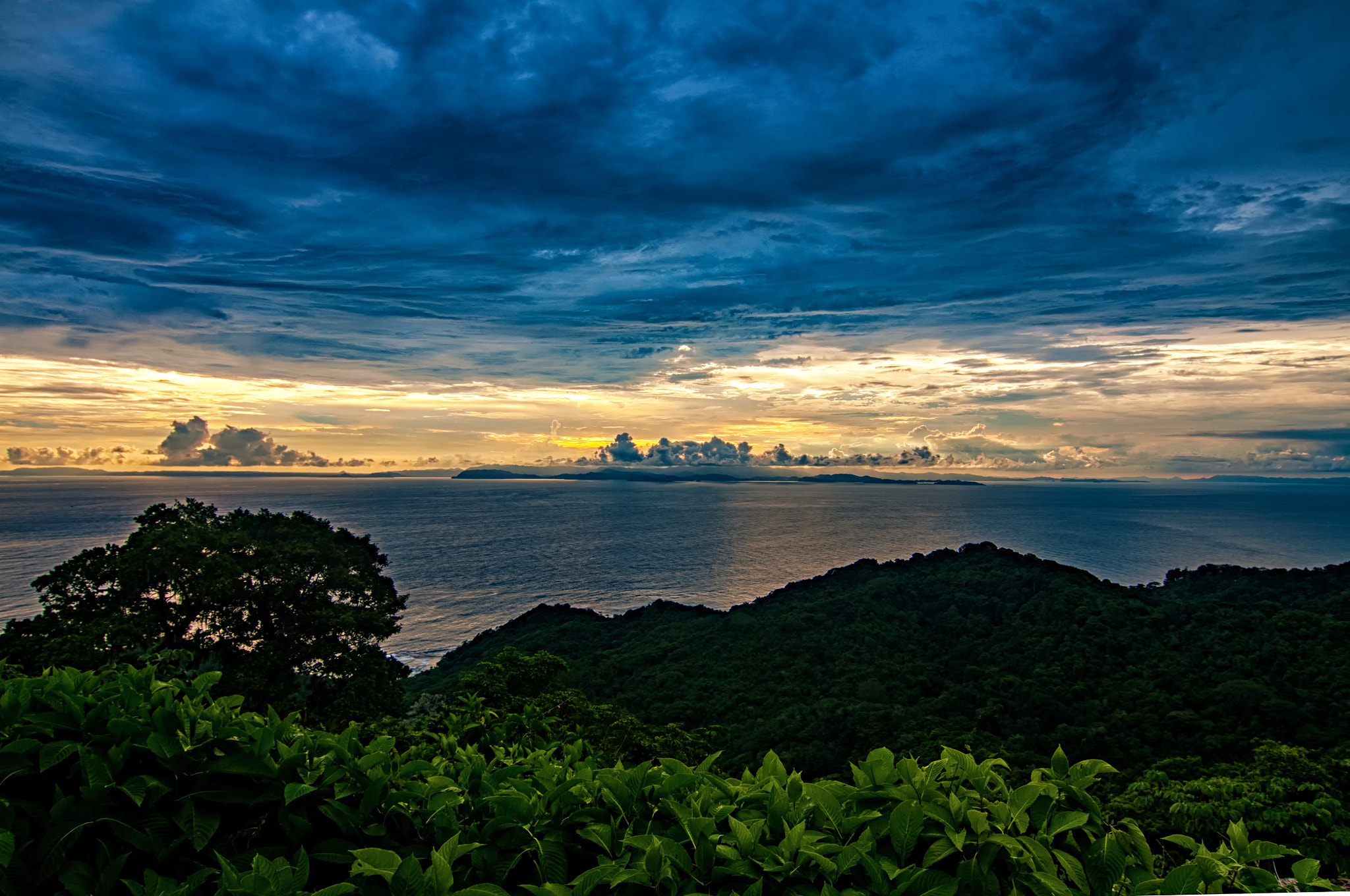 Tokina AT-X Pro 12-24mm F4 (IF) DX sample photo. Costa rica sunset photography