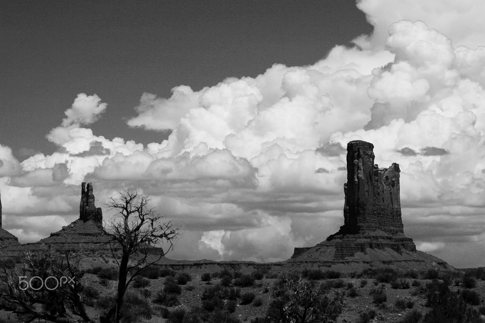 Canon EF 70-200mm F2.8L IS USM sample photo. Clouds around mesa photography
