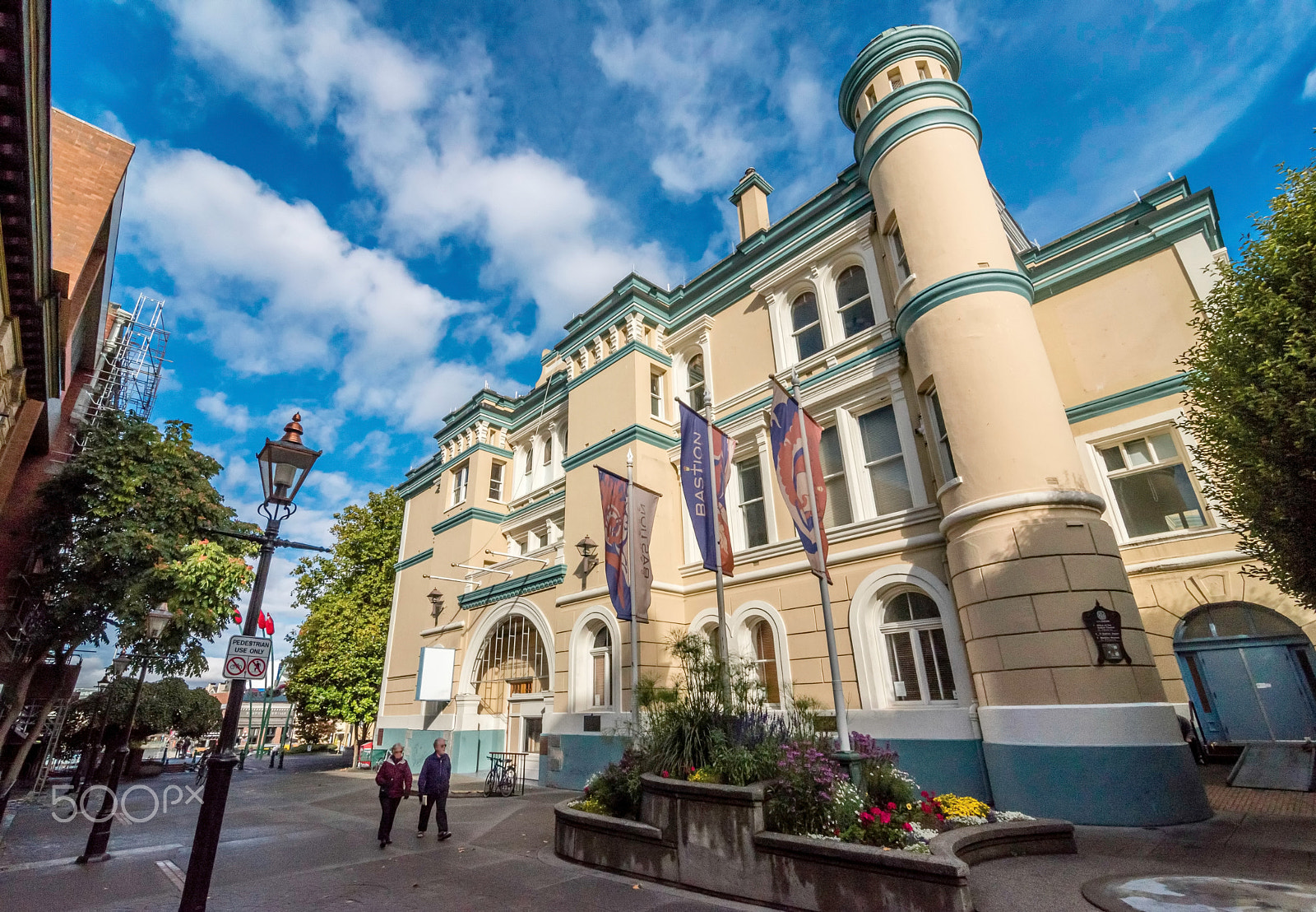 Tokina AT-X Pro 11-16mm F2.8 DX sample photo. Bastion square, victoria, bc photography