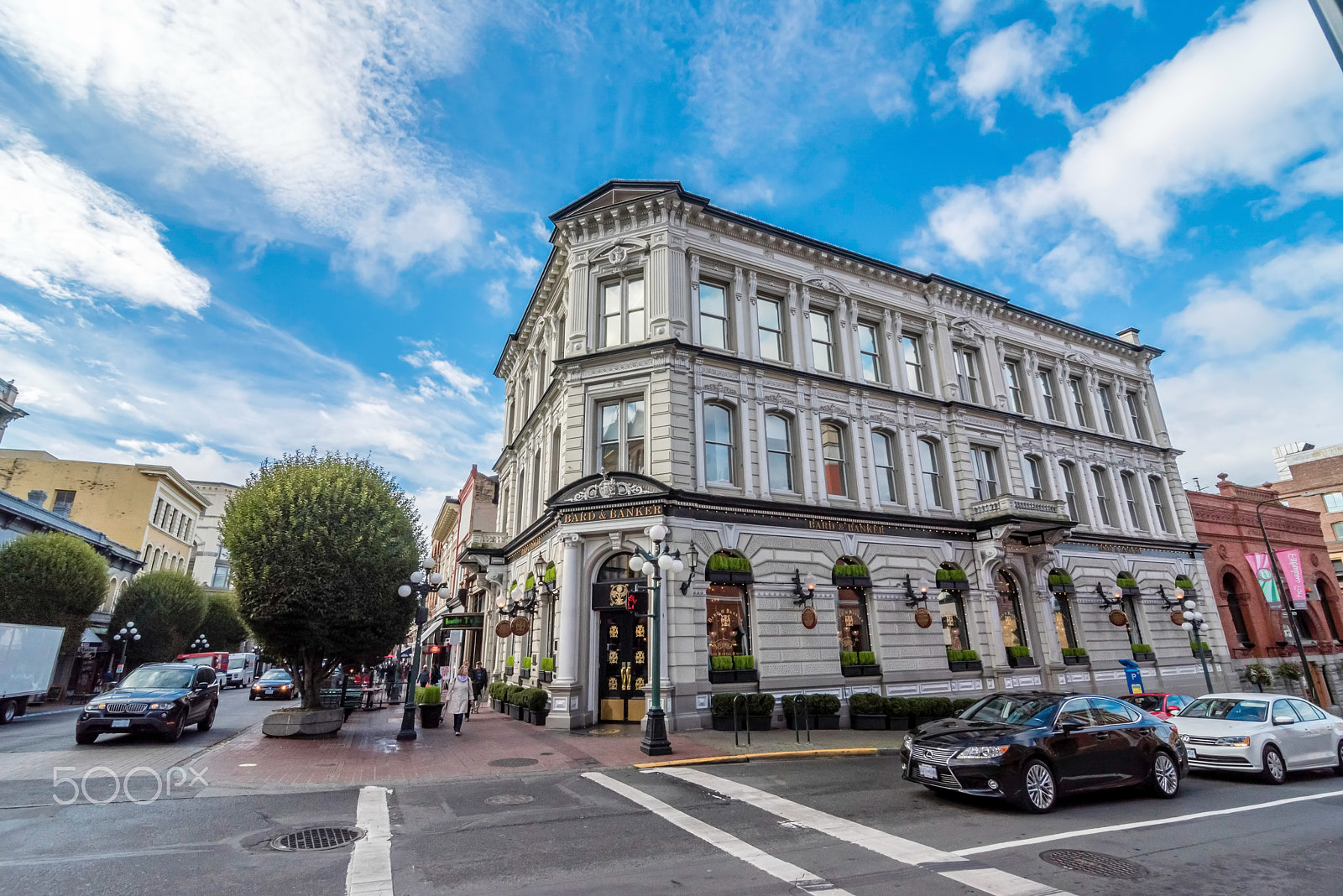 Tokina AT-X Pro 11-16mm F2.8 DX sample photo. The bard & banker in victoria, bc photography