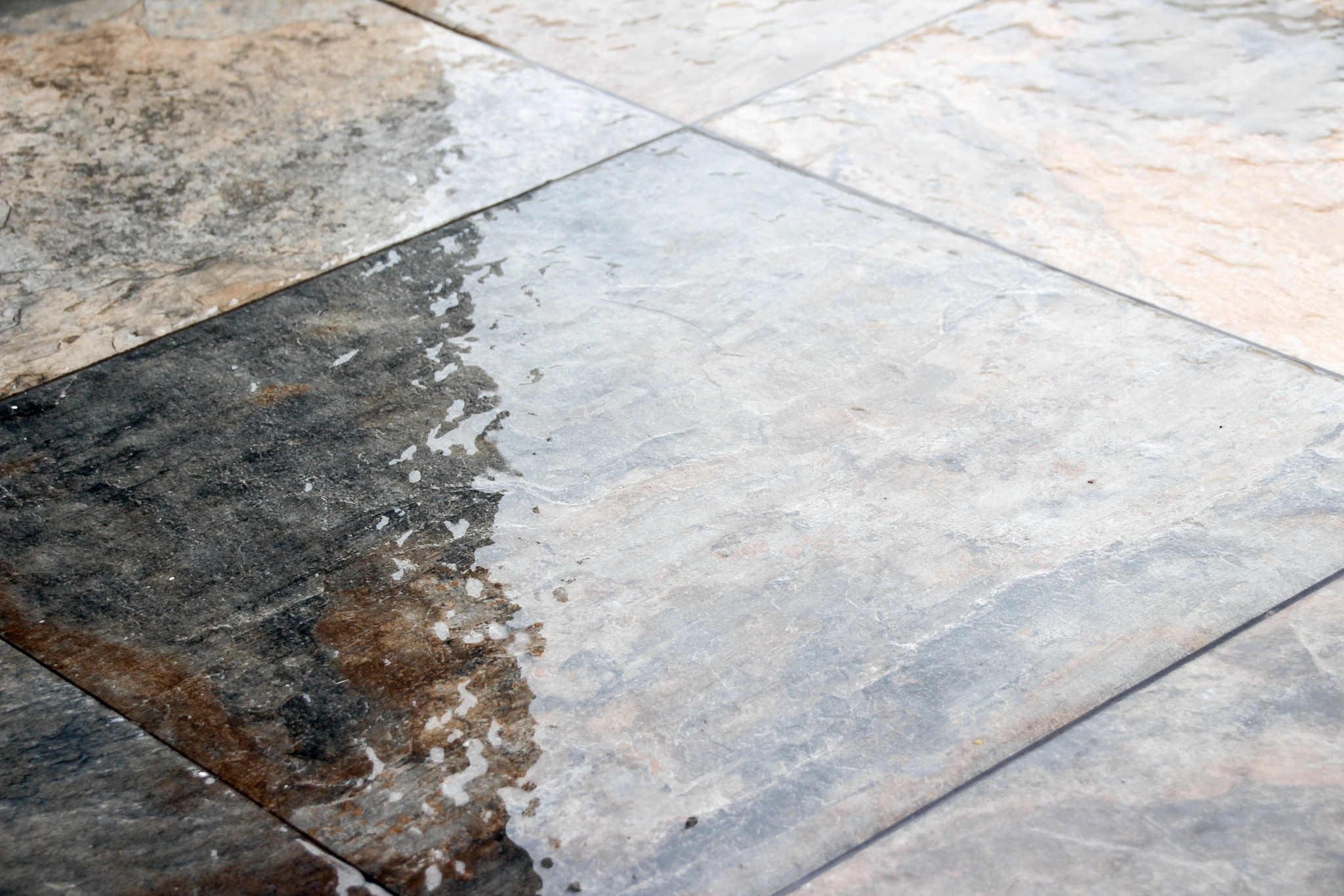 Sigma 18-250mm F3.5-6.3 DC OS HSM sample photo. Wet stone floor photograph photography