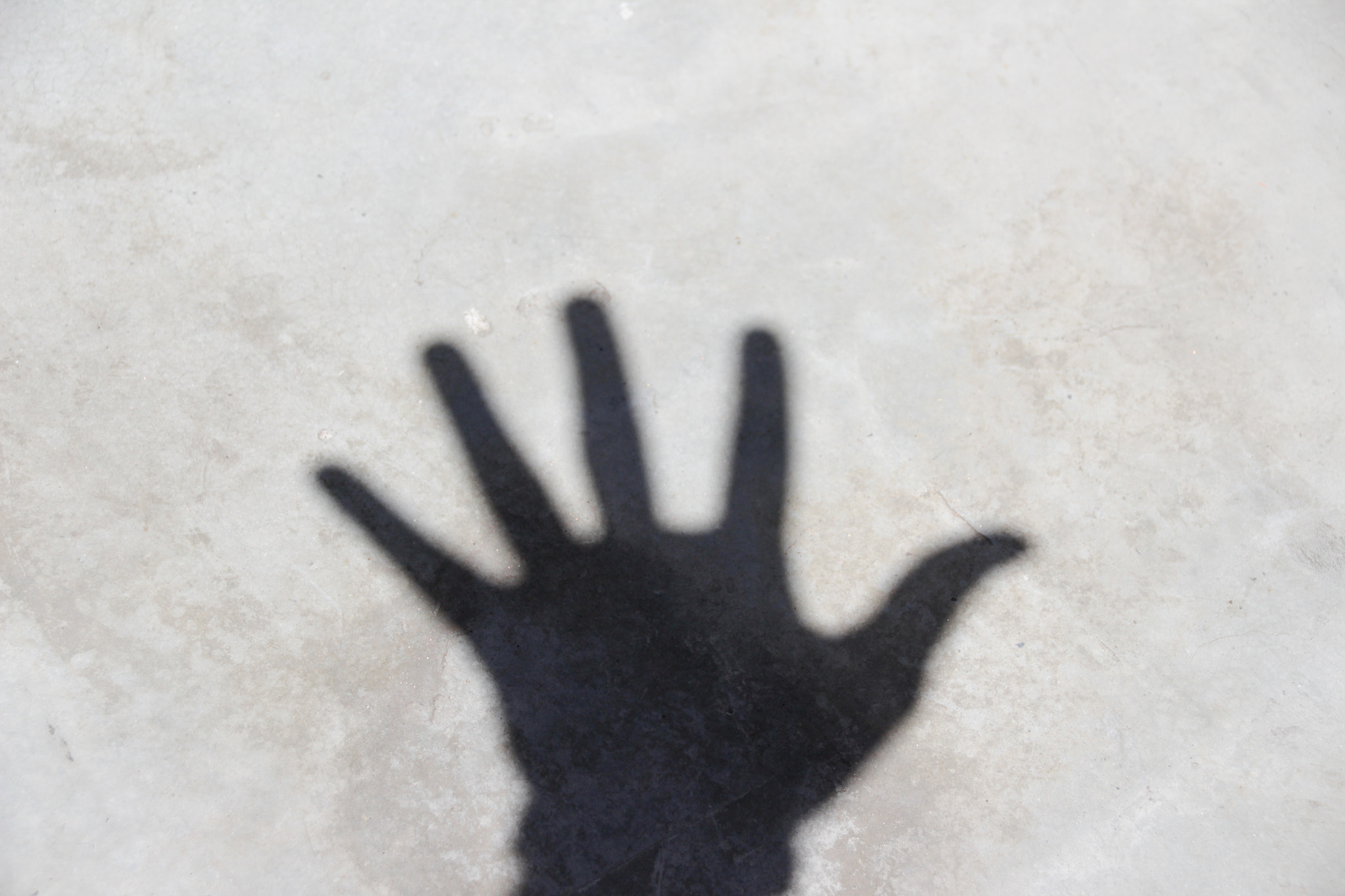 Sigma 18-250mm F3.5-6.3 DC OS HSM sample photo. Open hand shadow on floor photography