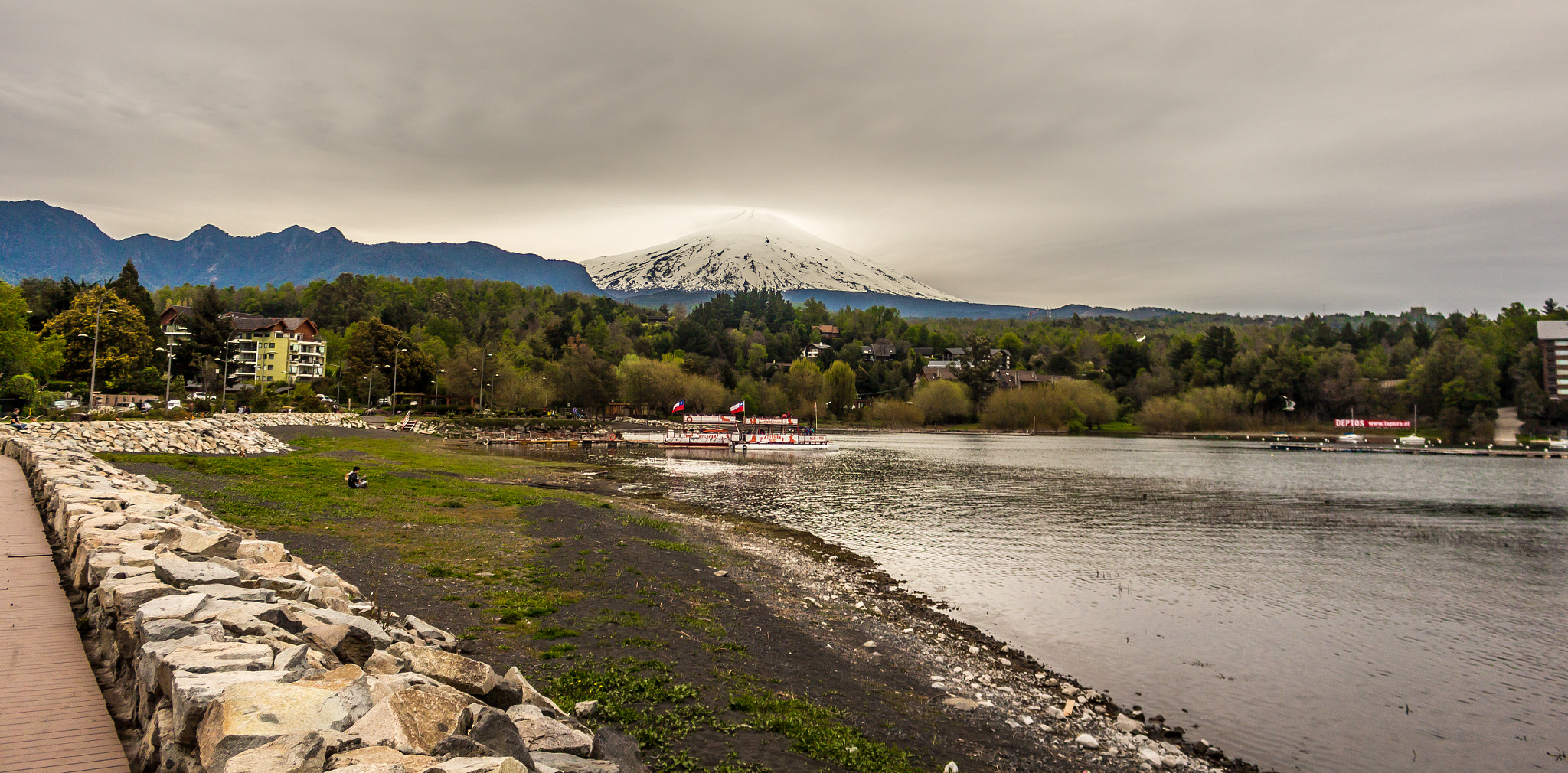 Canon EOS 650D (EOS Rebel T4i / EOS Kiss X6i) sample photo. Pucon nublado photography