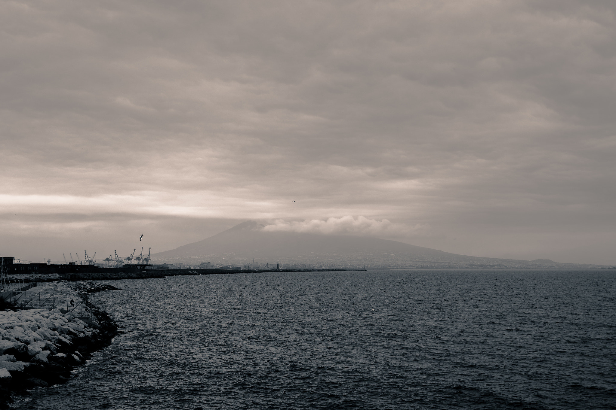 Panasonic Lumix DMC-GH2 sample photo. Mount vesuvius from naples photography