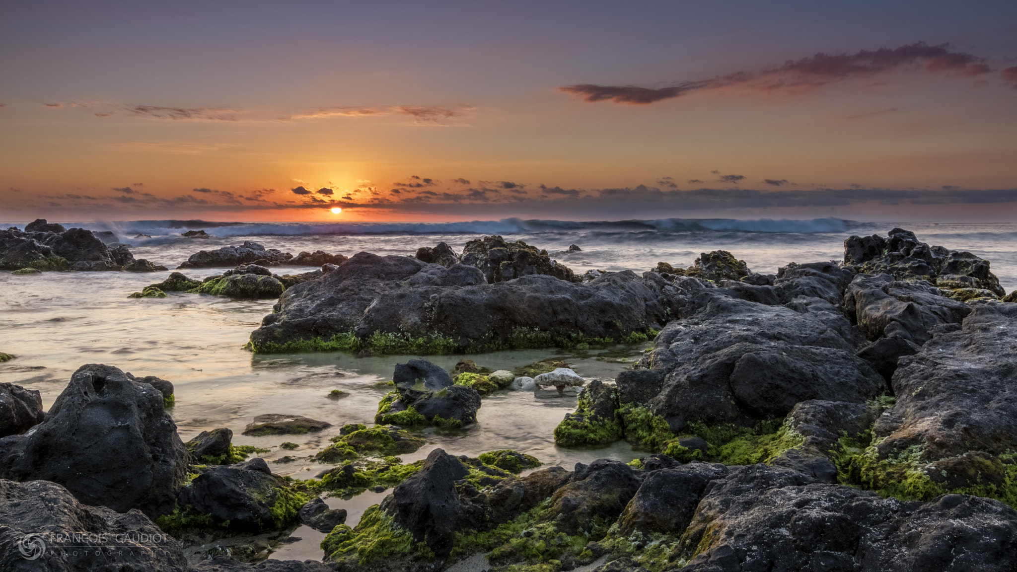 Canon EOS 750D (EOS Rebel T6i / EOS Kiss X8i) sample photo. Trois bassins sunset photography