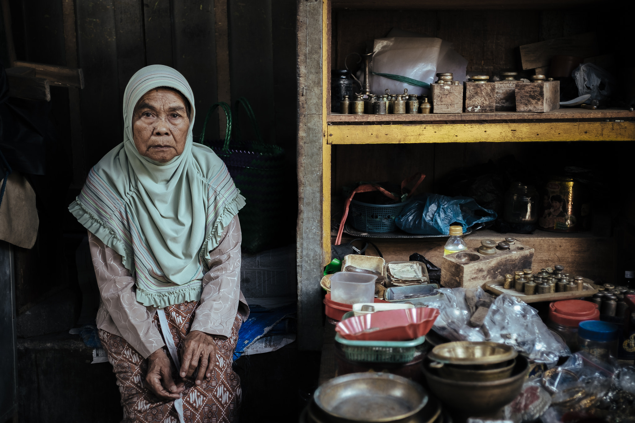 Fujifilm X-T10 + ZEISS Touit 32mm F1.8 sample photo. Traditional market photography